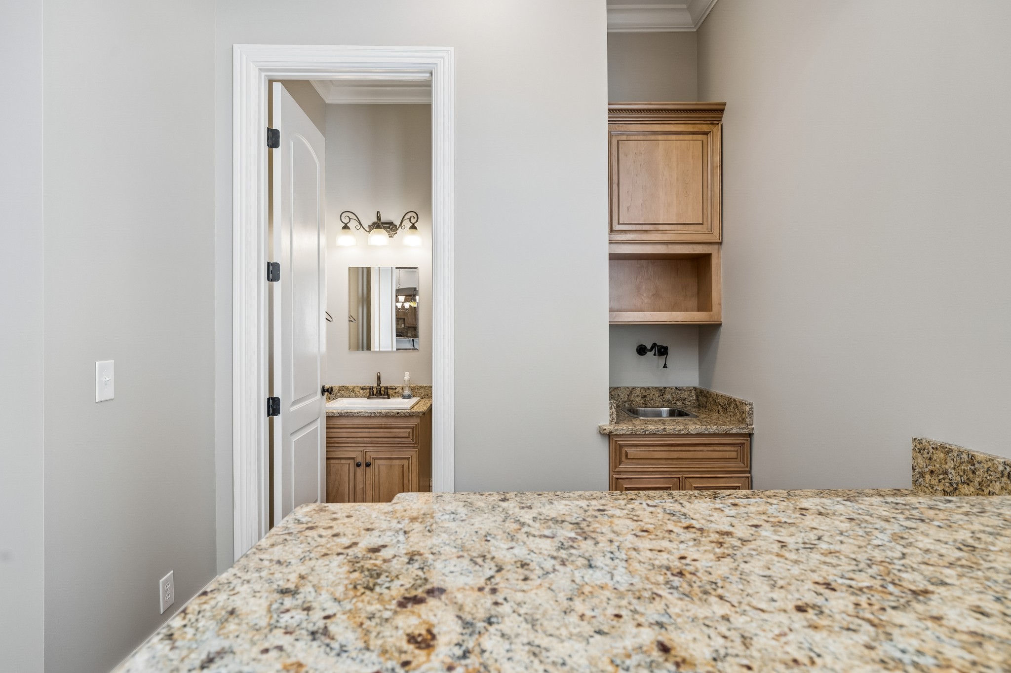 4100b Oriole Pl Property Photo 17