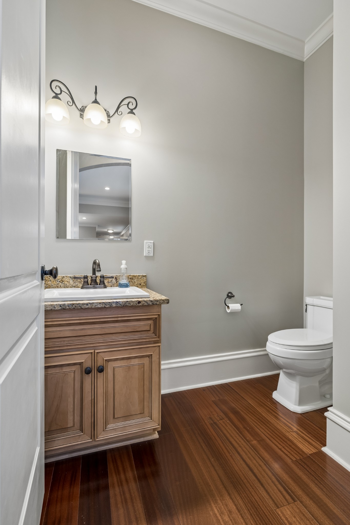4100b Oriole Pl Property Photo 19