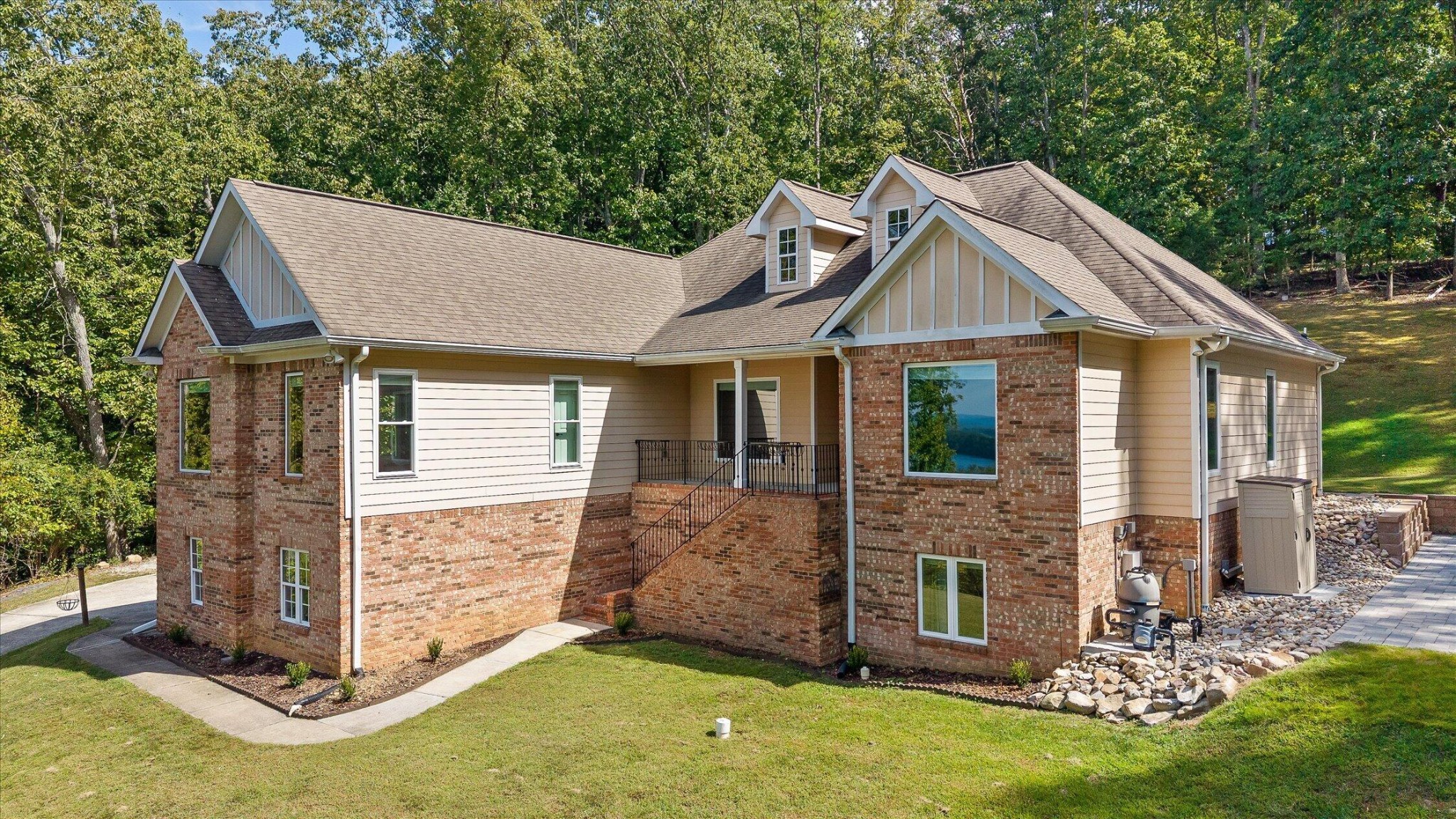 9768 Caseview Drive Property Photo 2