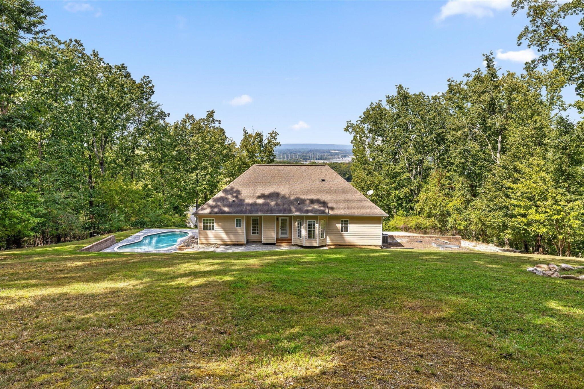 9768 Caseview Drive Property Photo 3