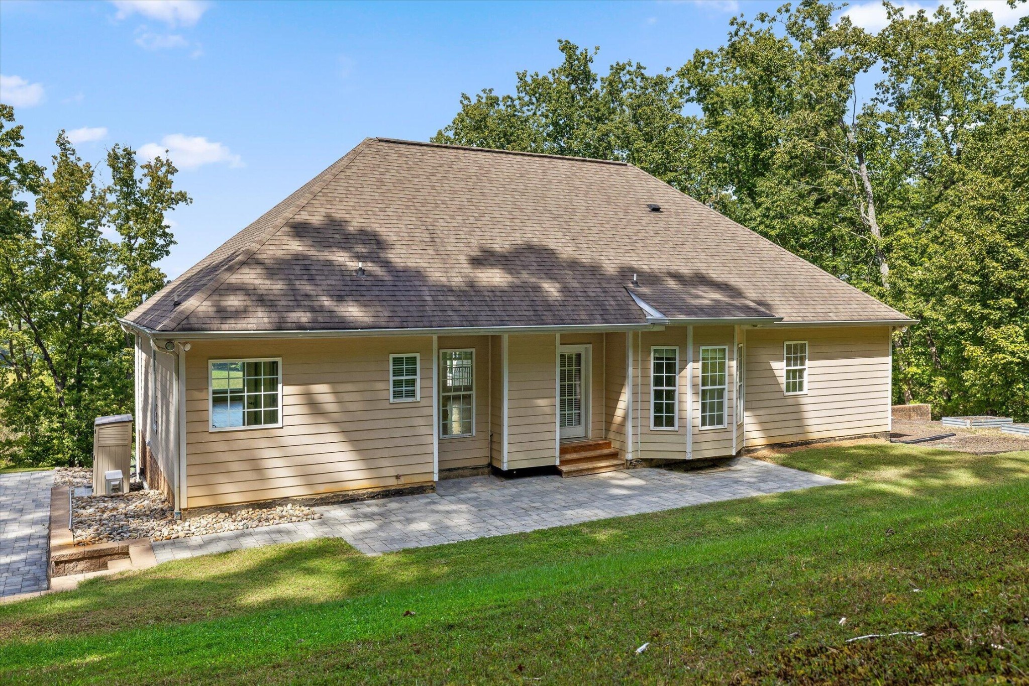 9768 Caseview Drive Property Photo 6