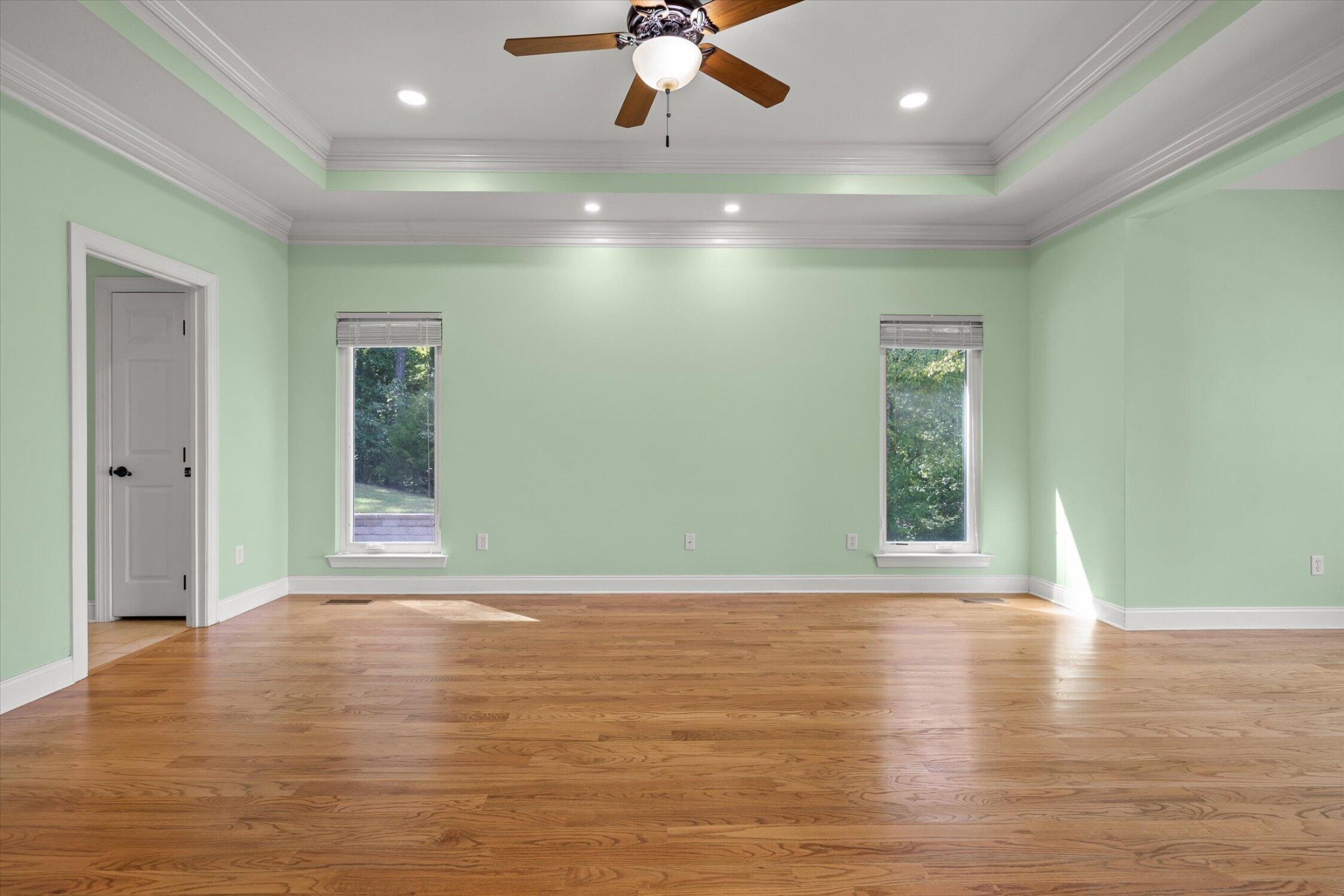 9768 Caseview Drive Property Photo 14