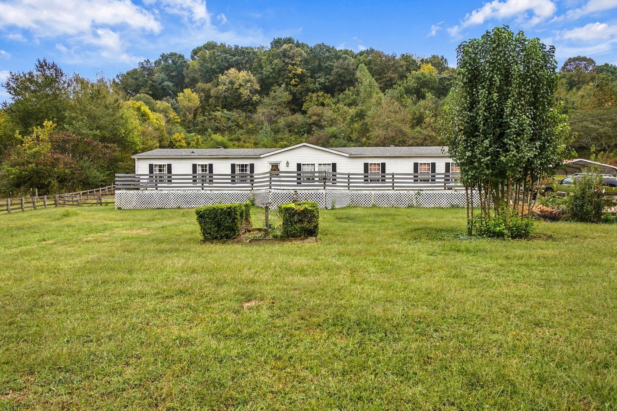 8639 King Hollow Road Property Photo 2