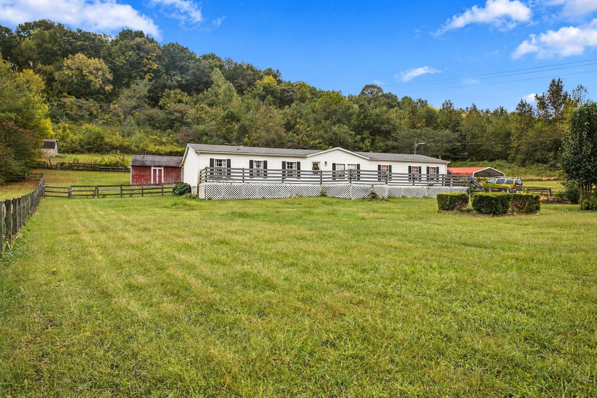 8639 King Hollow Road Property Photo 3