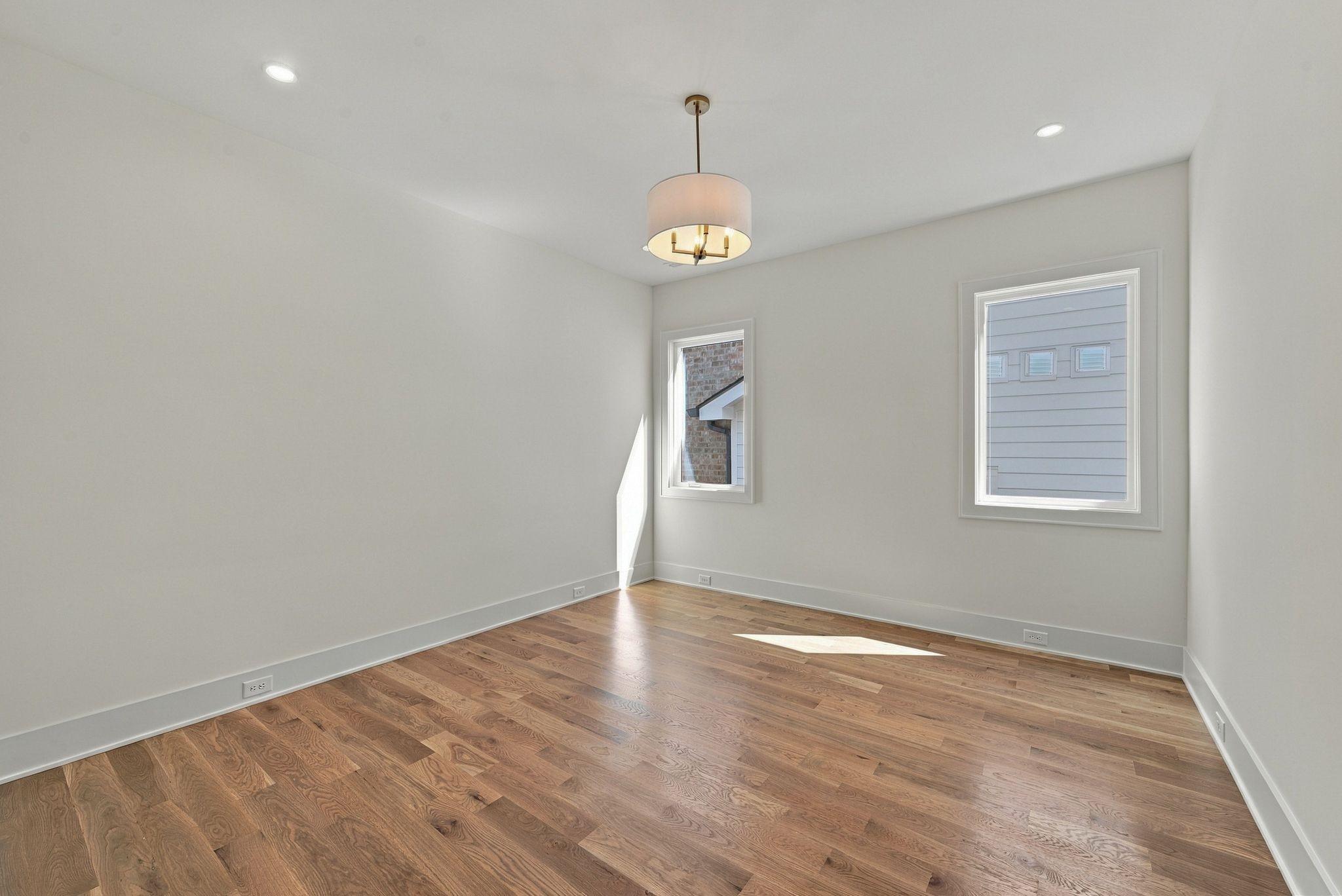 2203 Castleman Dr Property Photo 26