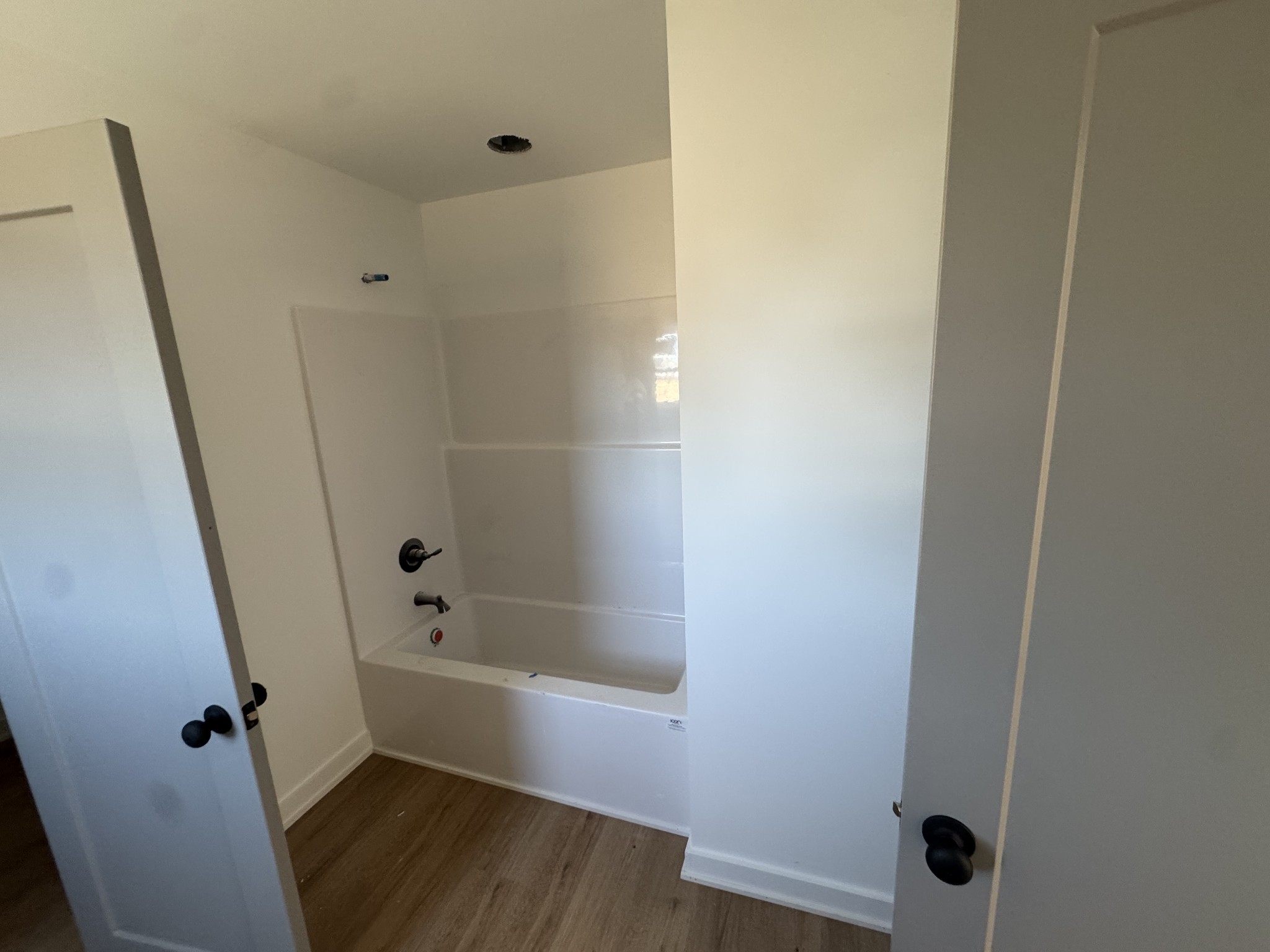 2114 Laws Hill Cir Property Photo 14