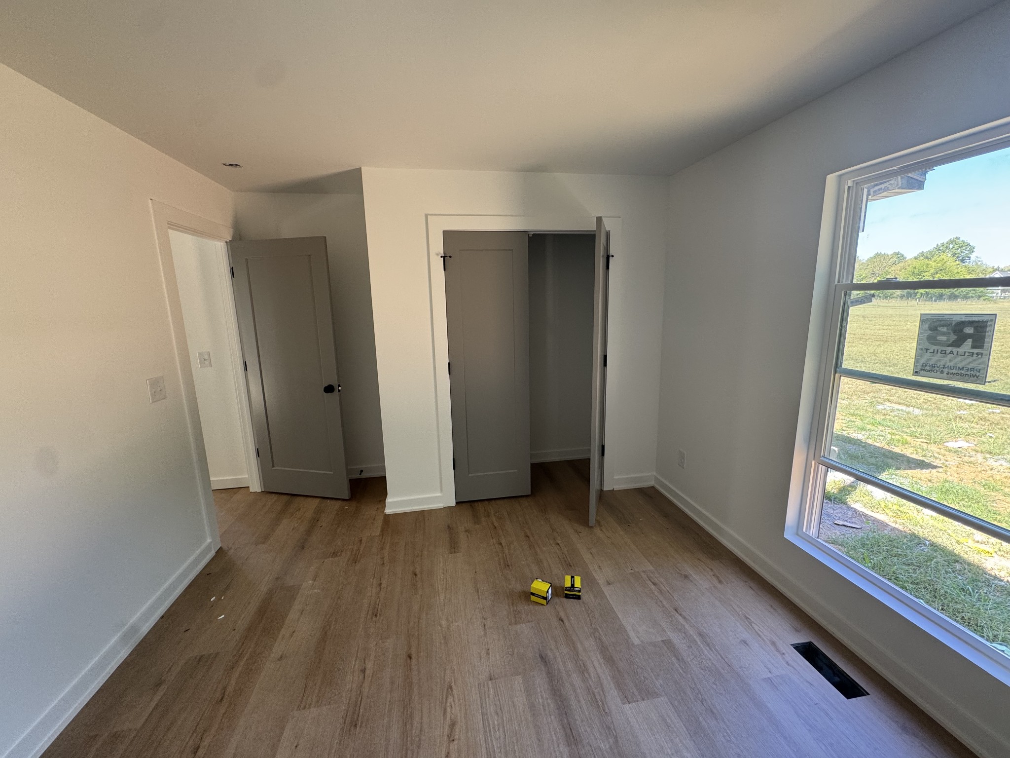 2114 Laws Hill Cir Property Photo 18