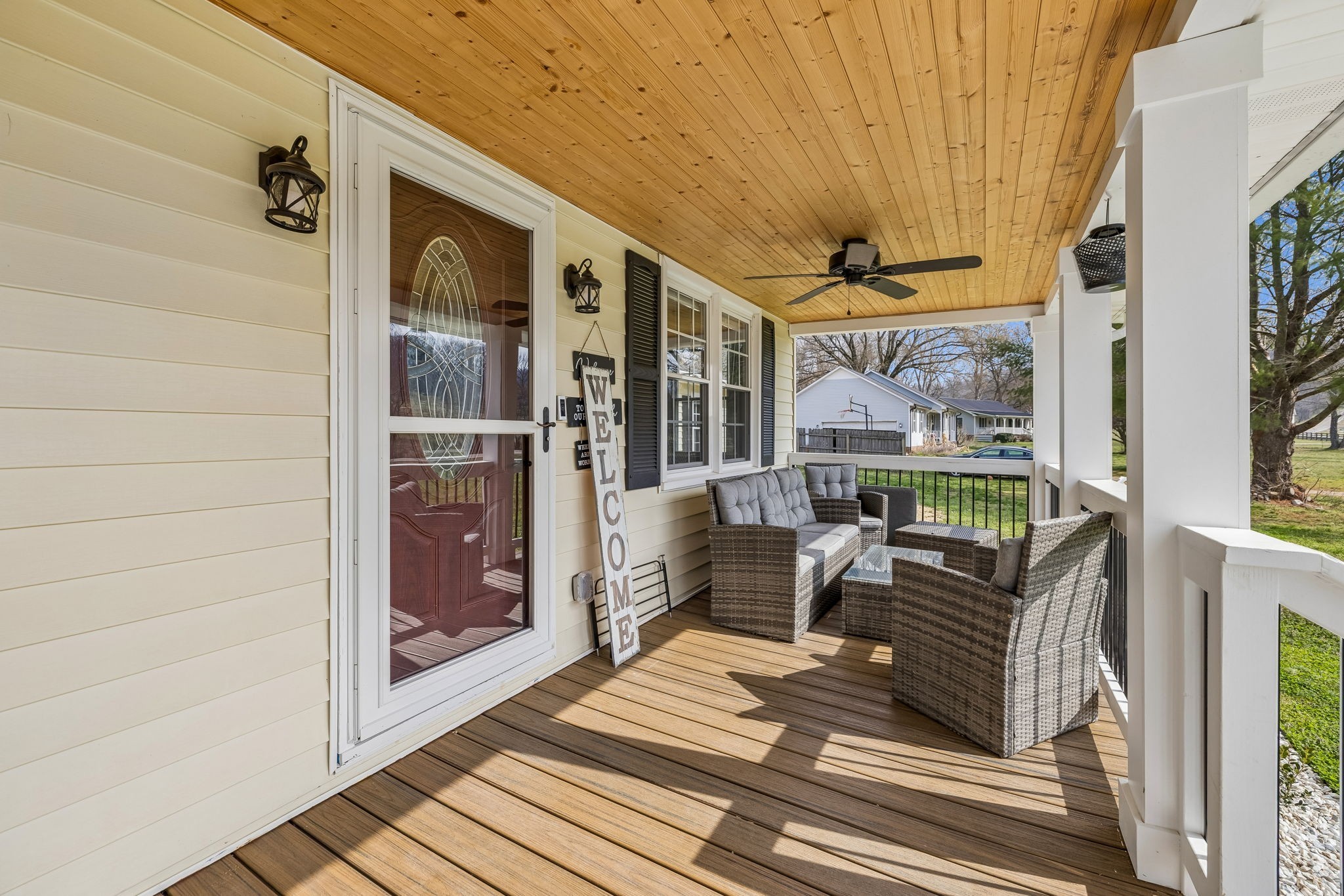 3971 Cantebury Dr Property Photo 6
