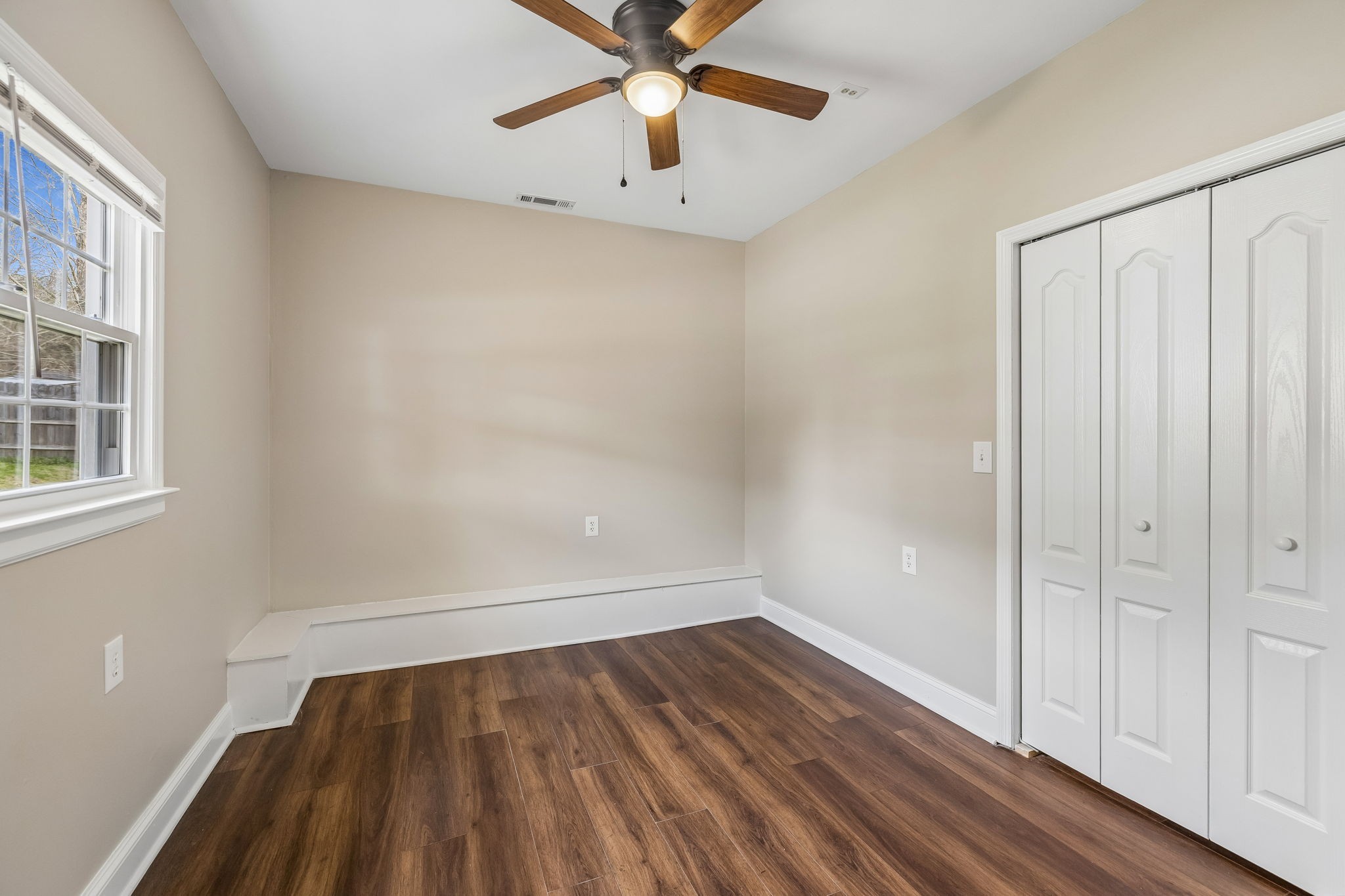 3971 Cantebury Dr Property Photo 47