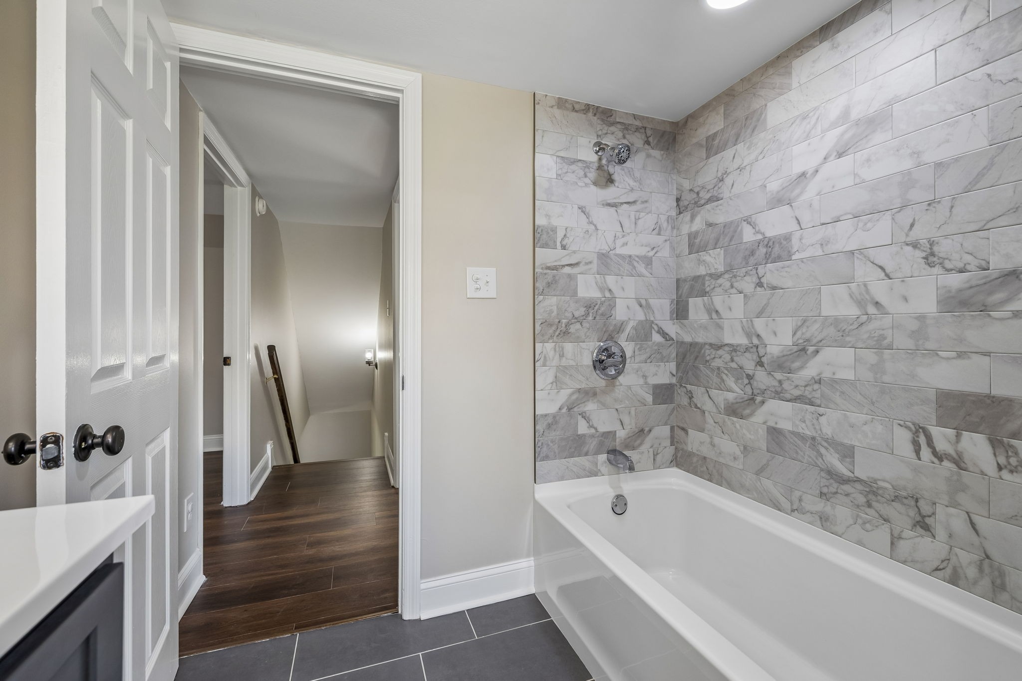 3971 Cantebury Dr Property Photo 60