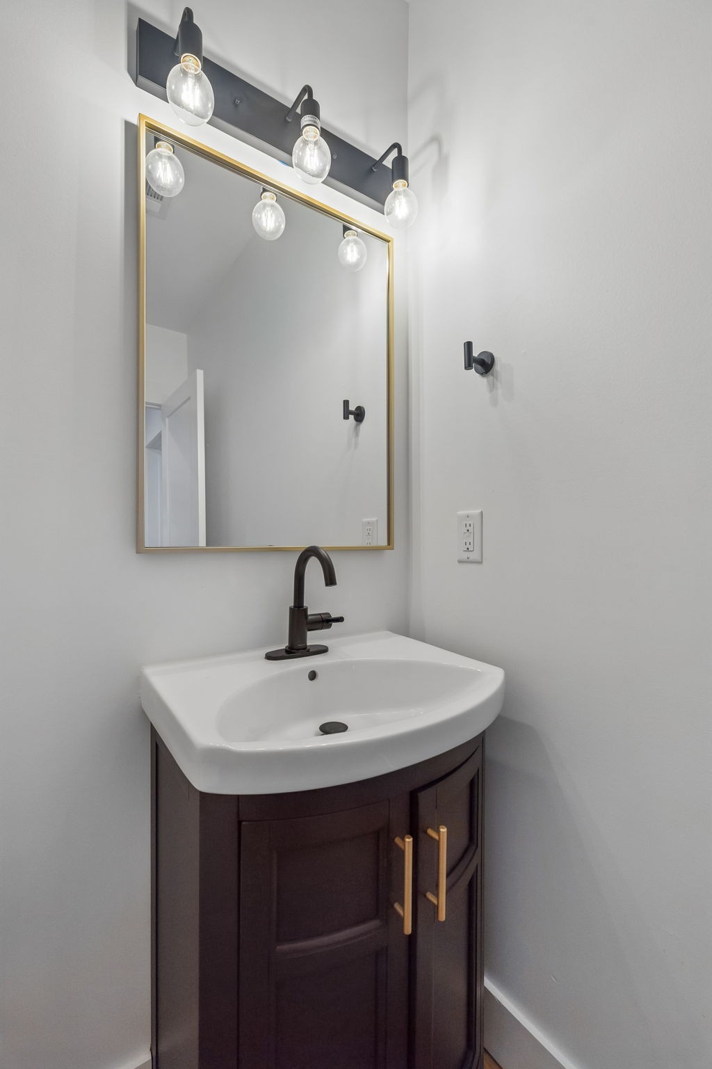 1804 Electric Ave Property Photo 39
