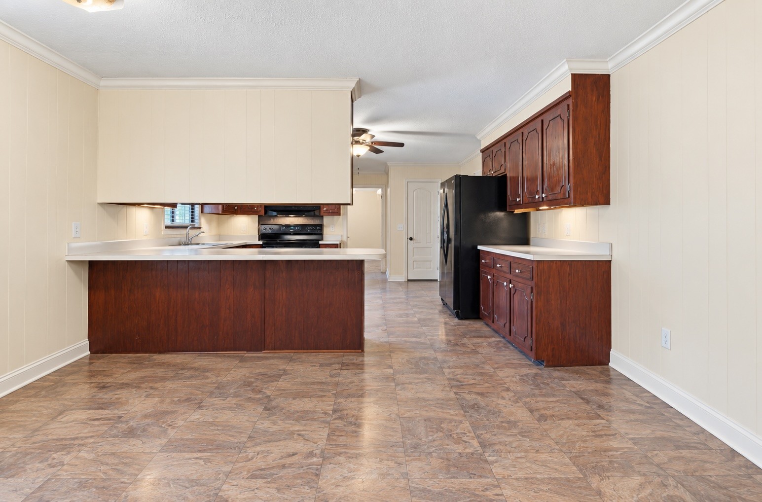 2809 Skyview Dr Property Photo 8