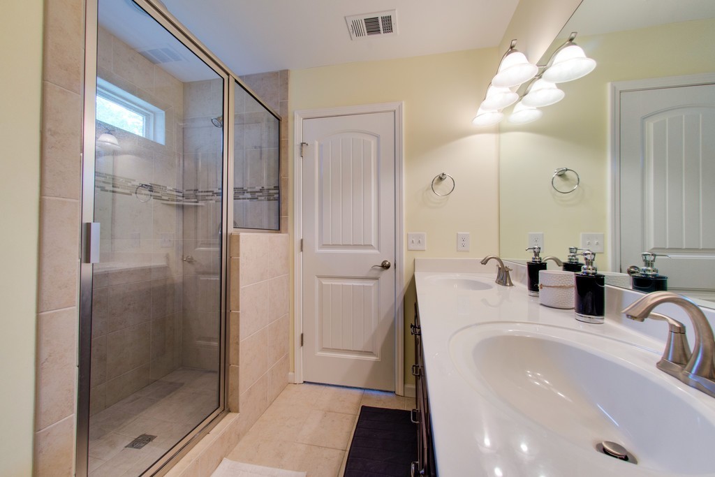 1319 Bear Branch Circle Property Photo 10