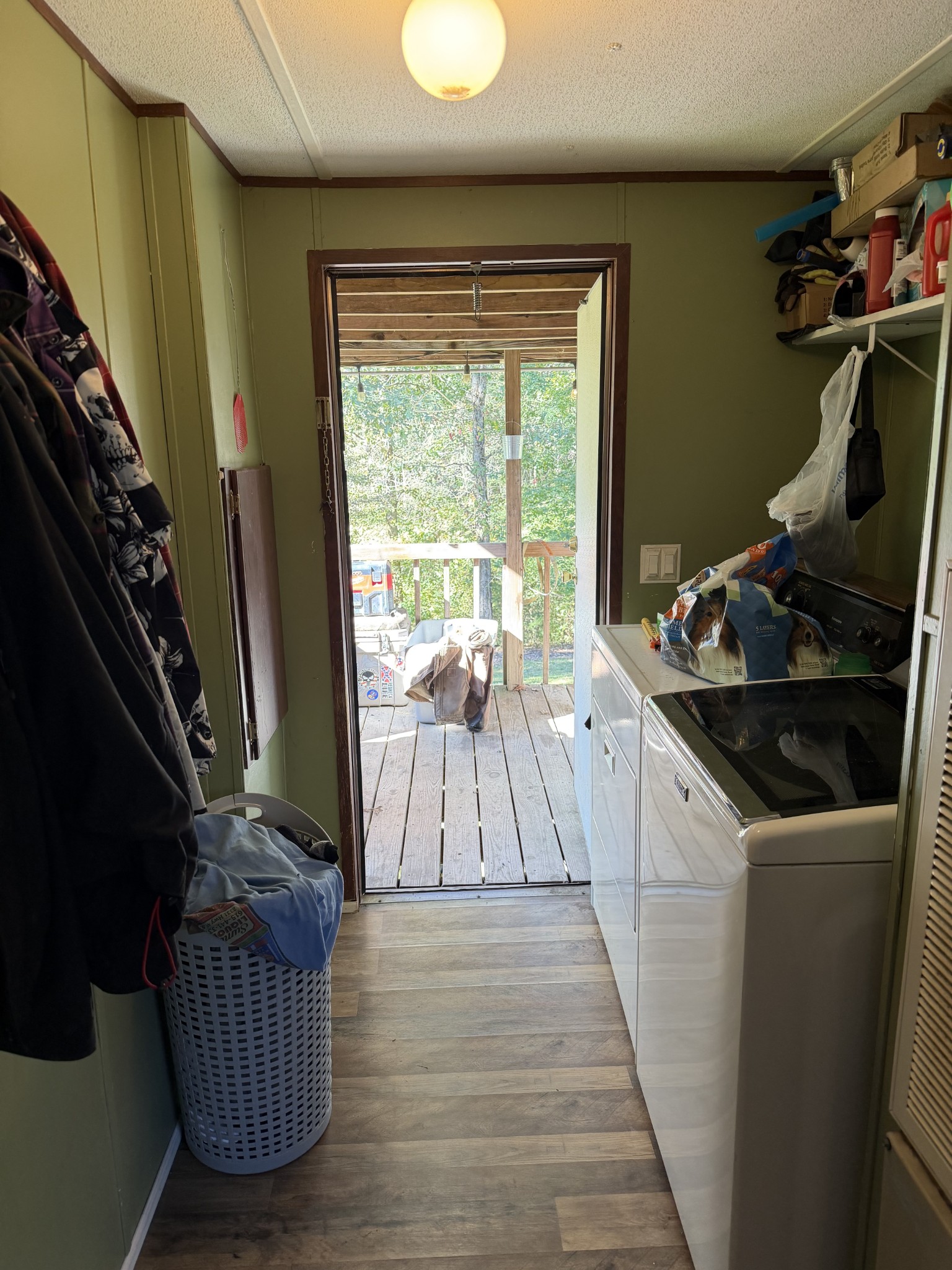 1734 Clydeton Rd Property Photo 9