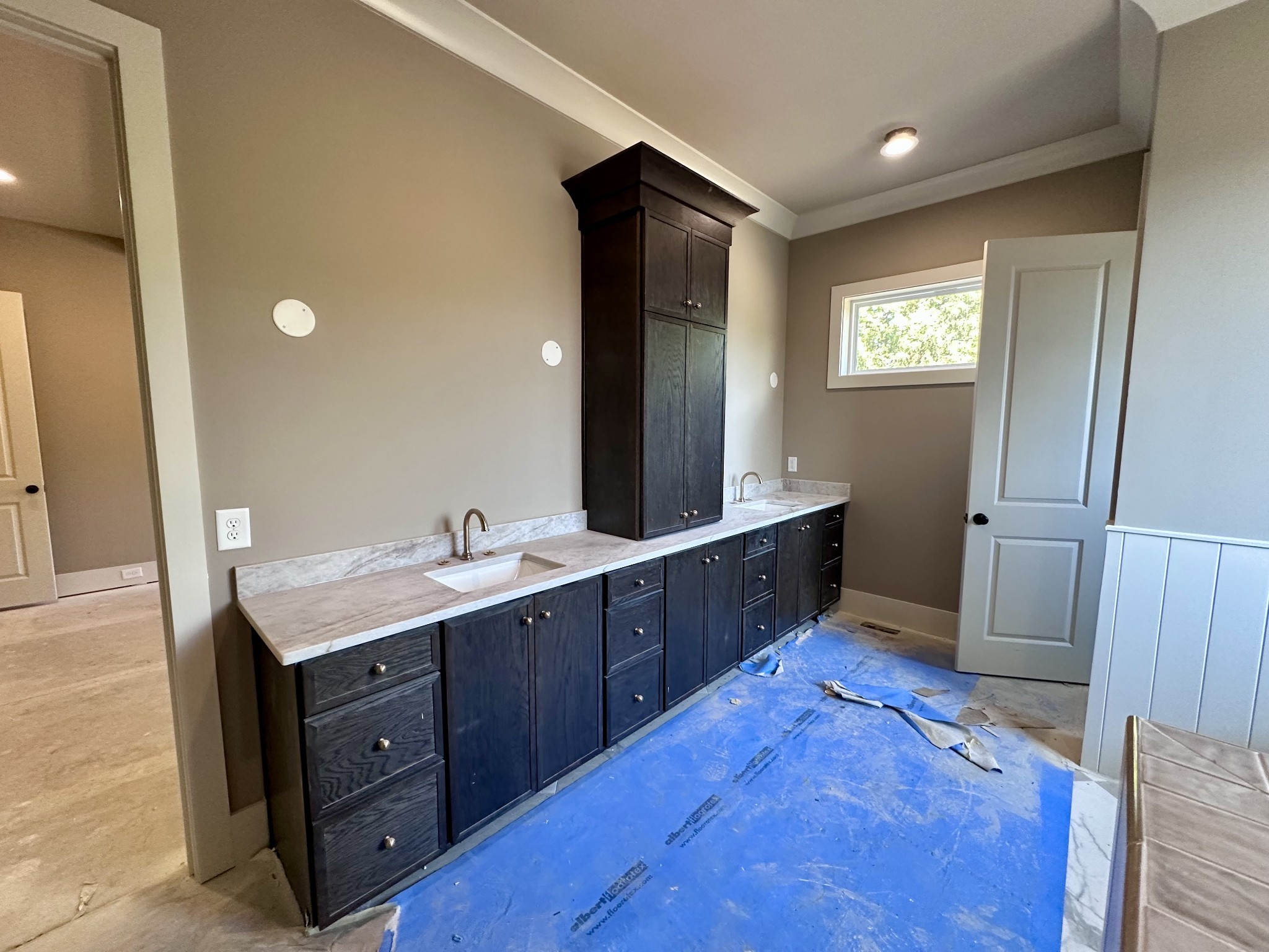 2444 Union Station Dr Property Photo 9