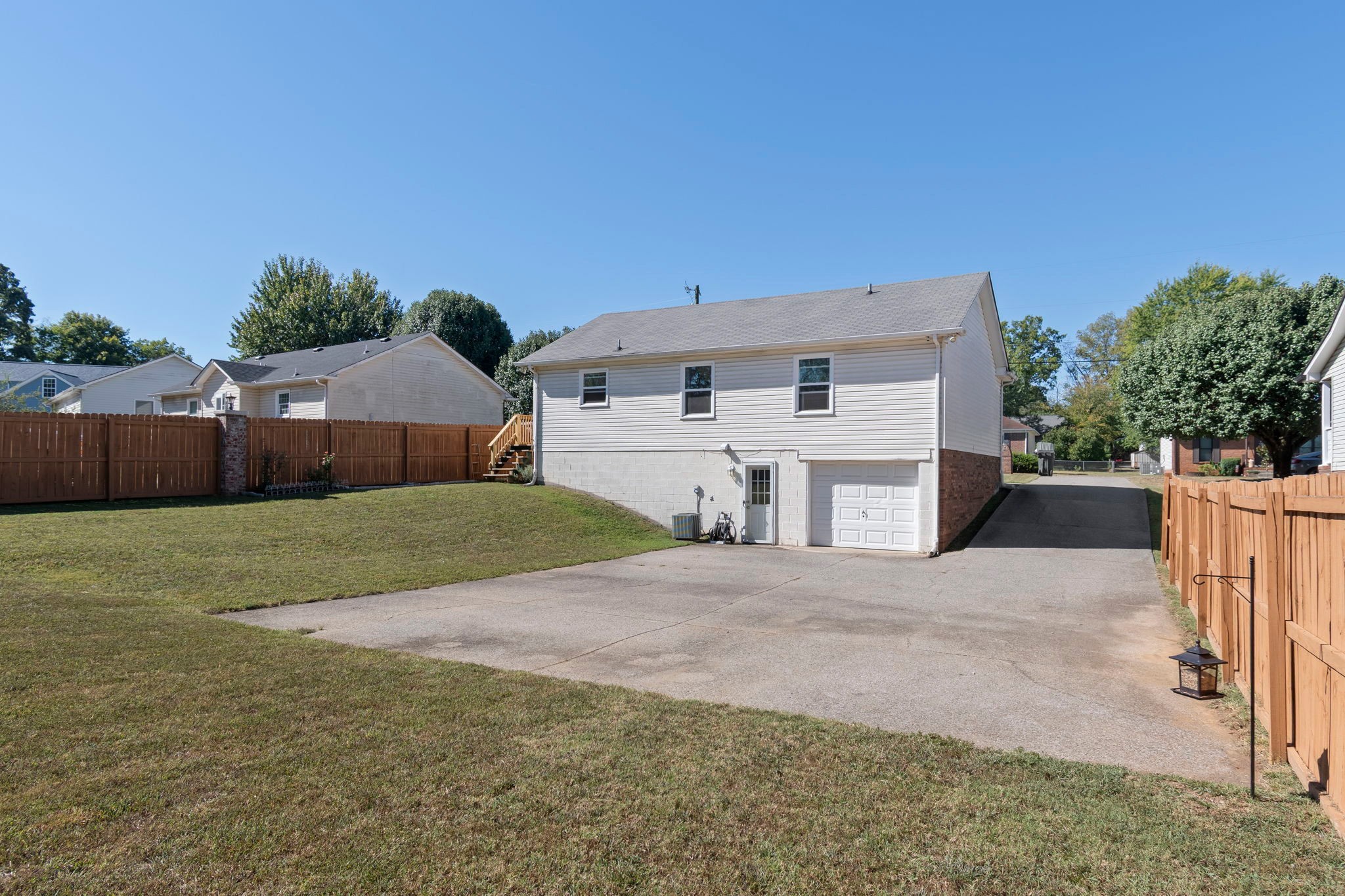 2632 Queen Anne Ct Property Photo 33