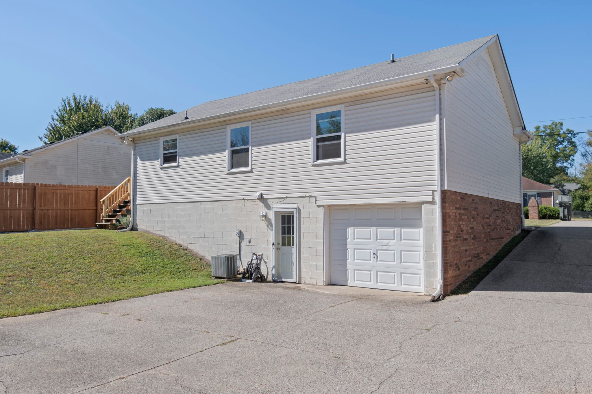 2632 Queen Anne Ct Property Photo 34