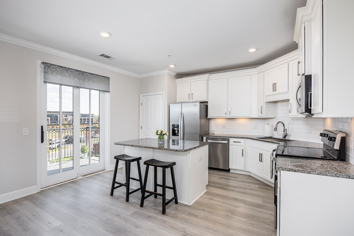 8086 Berry Farms Xing Property Photo 3