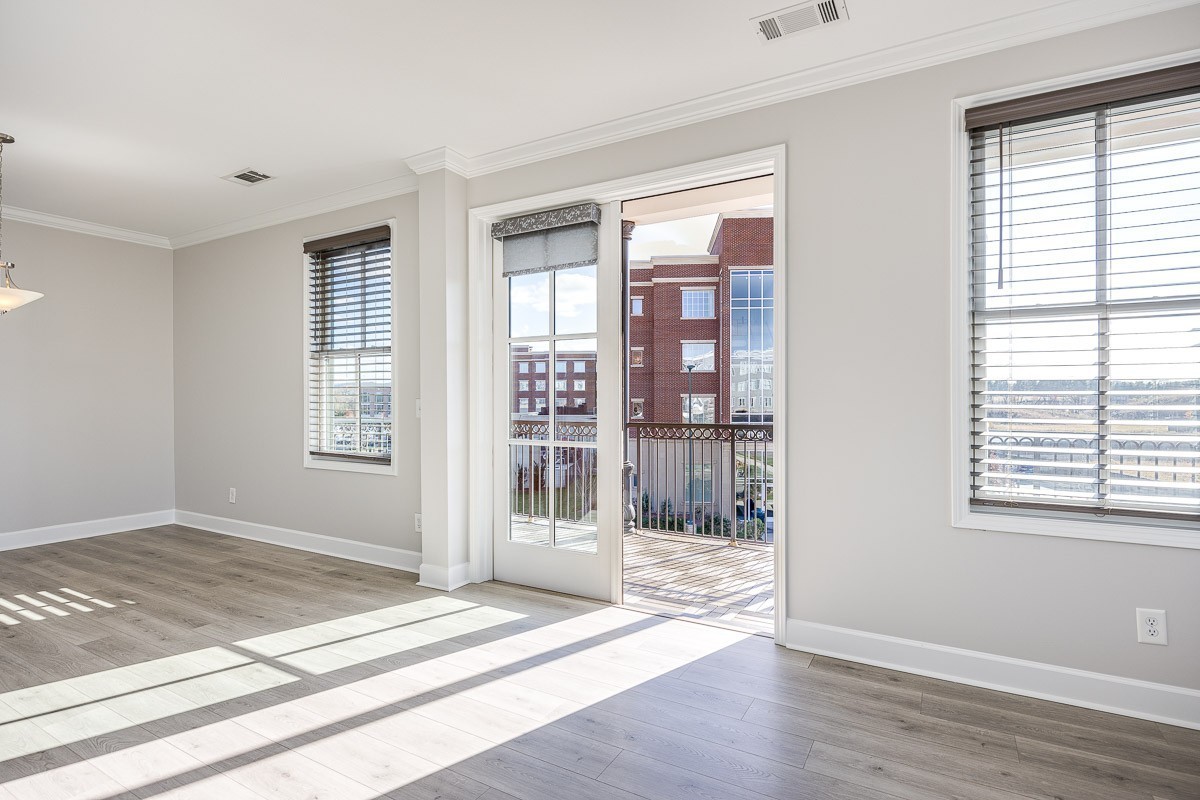 8086 Berry Farms Xing Property Photo 5