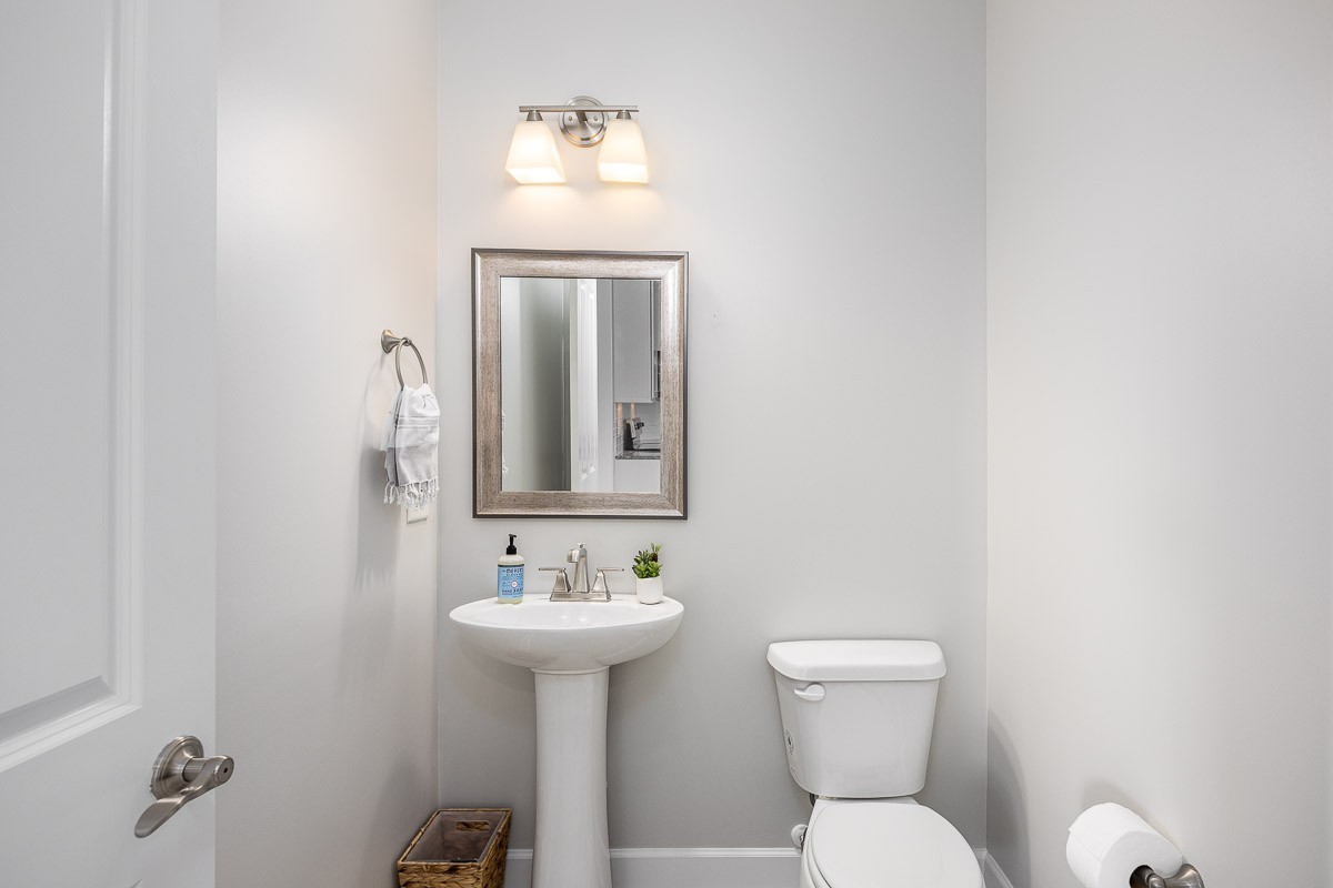 8086 Berry Farms Xing Property Photo 15