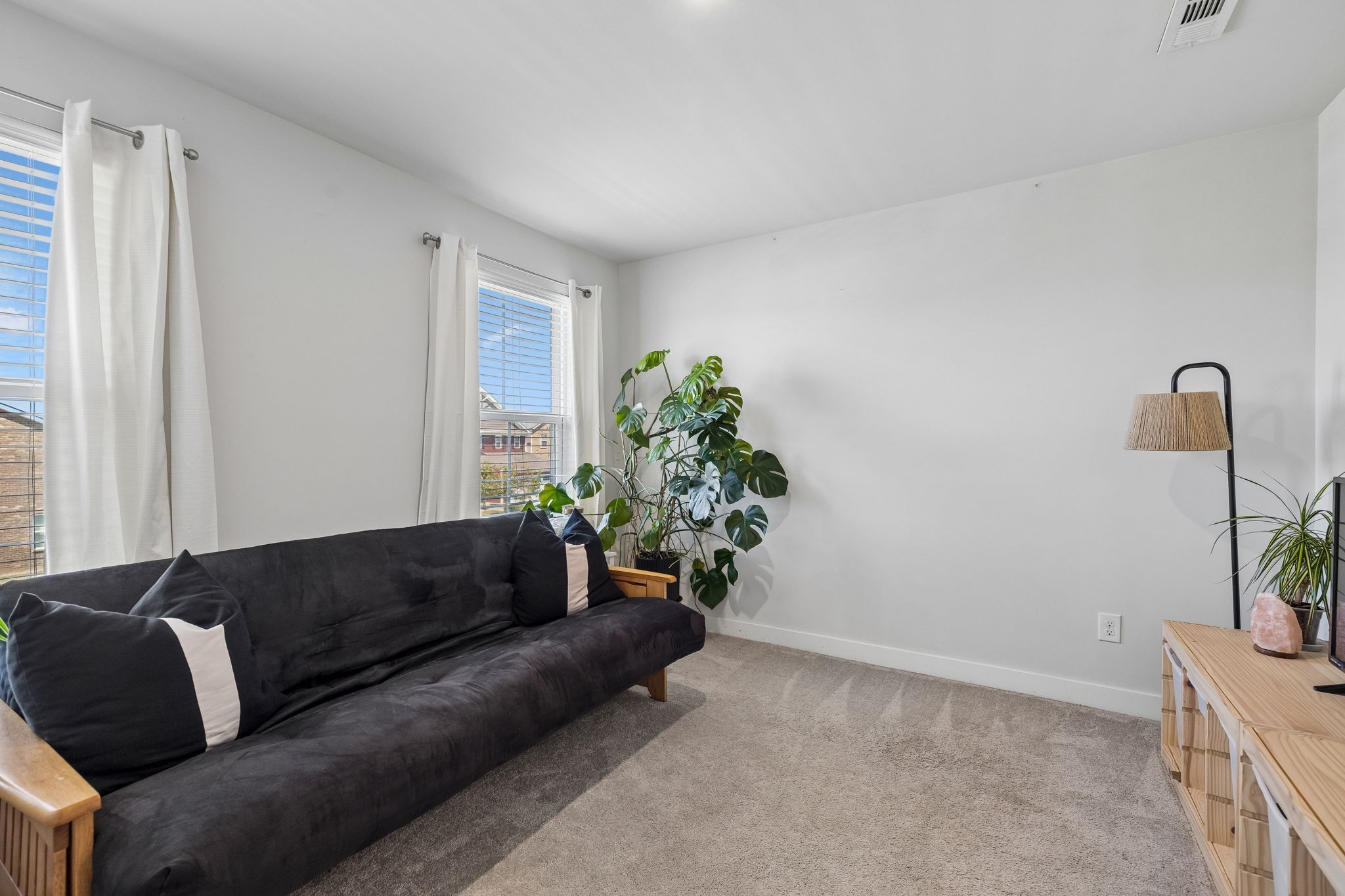 433 Rosy Dale Drive Property Photo 32