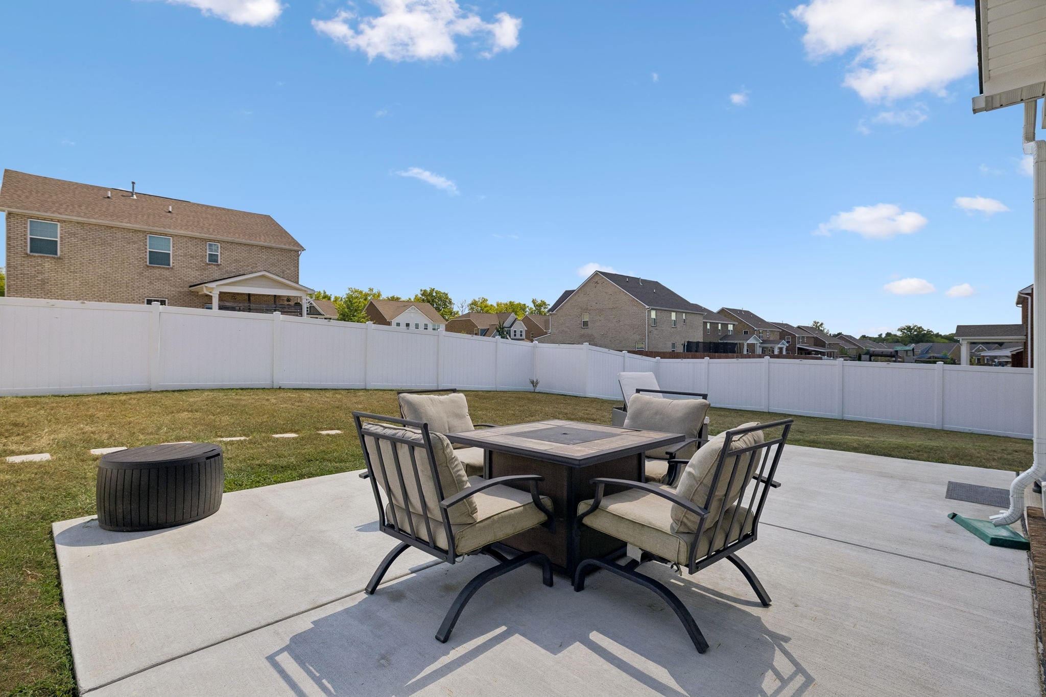 433 Rosy Dale Drive Property Photo 43