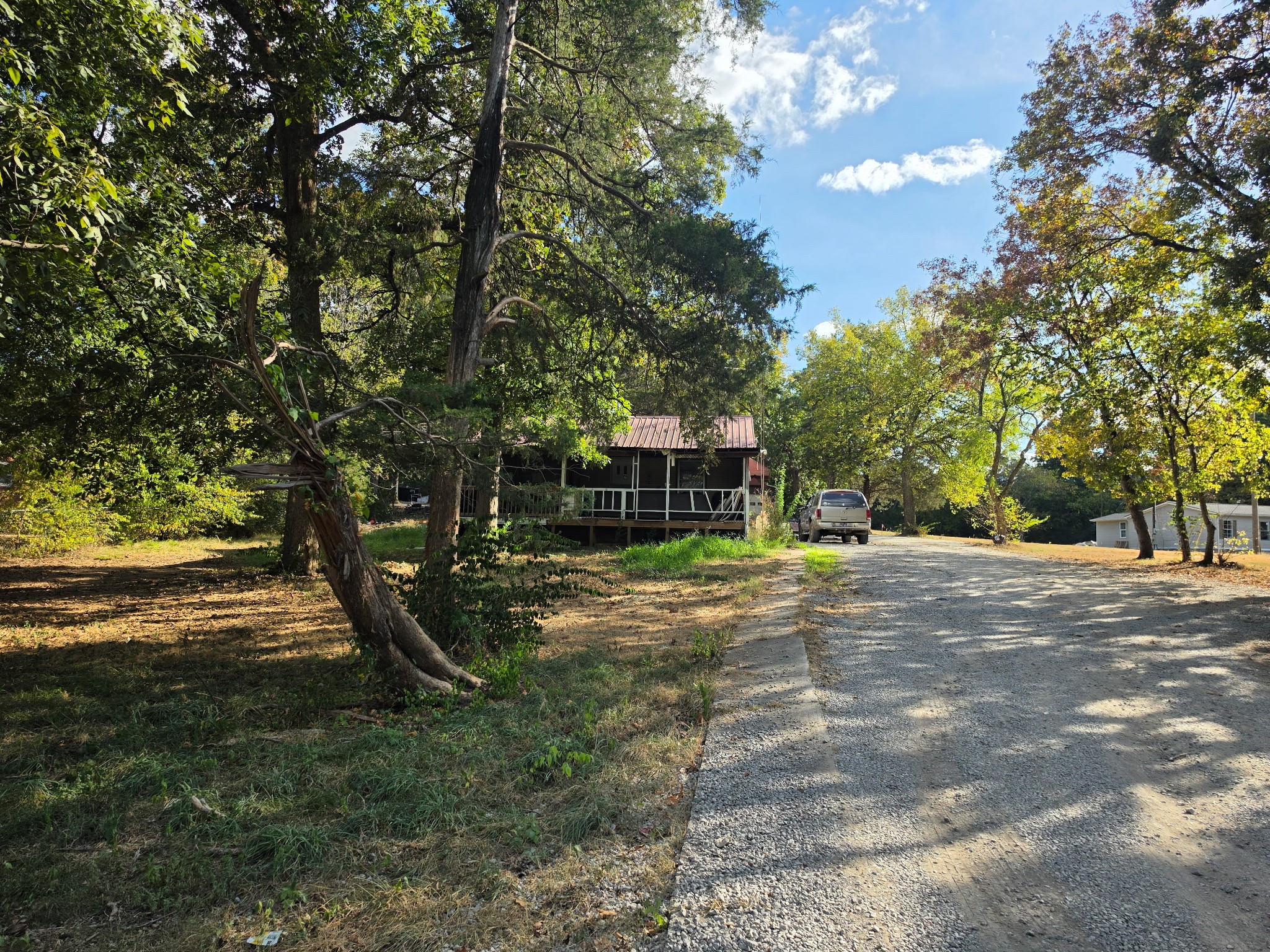 327 Jefferson Pike Property Photo 1