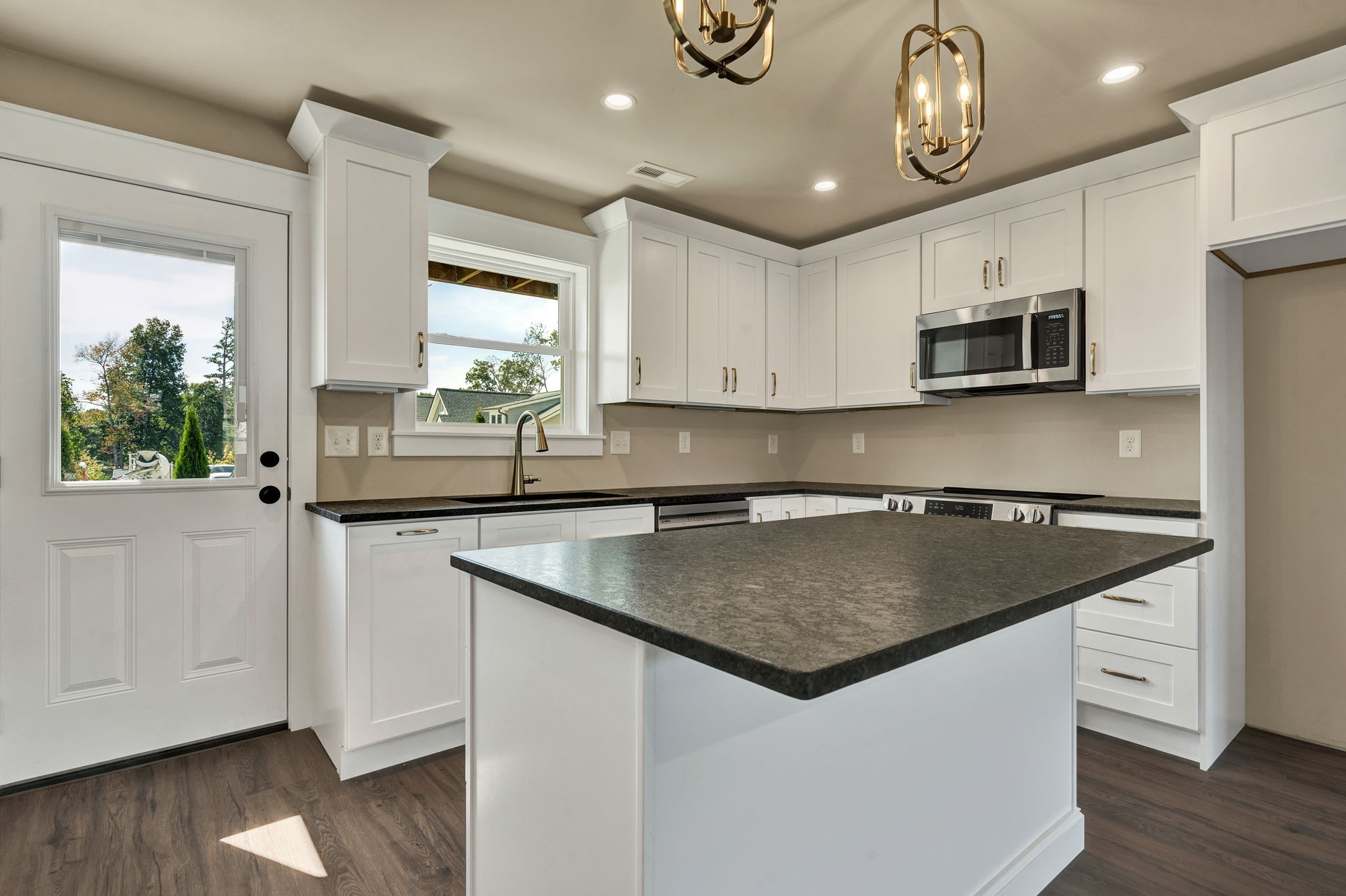 5260 Northside Drive, Nw Property Photo 9