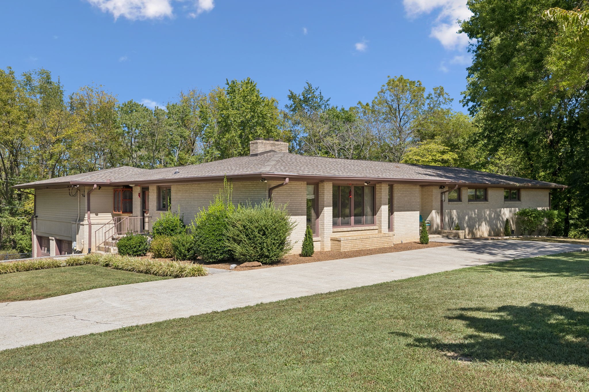 504 N Pawnee Dr Property Photo 6