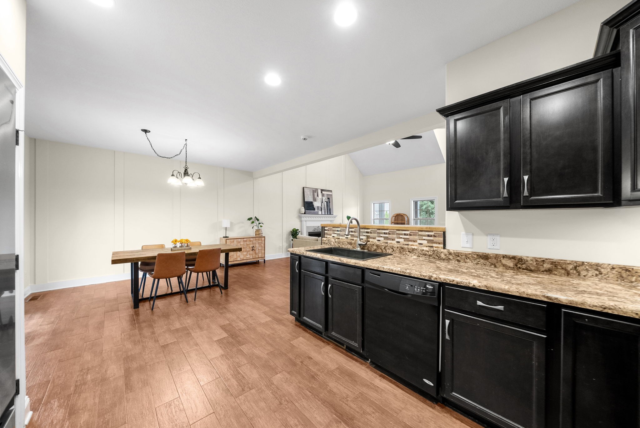 1761 Apache Way Property Photo 11