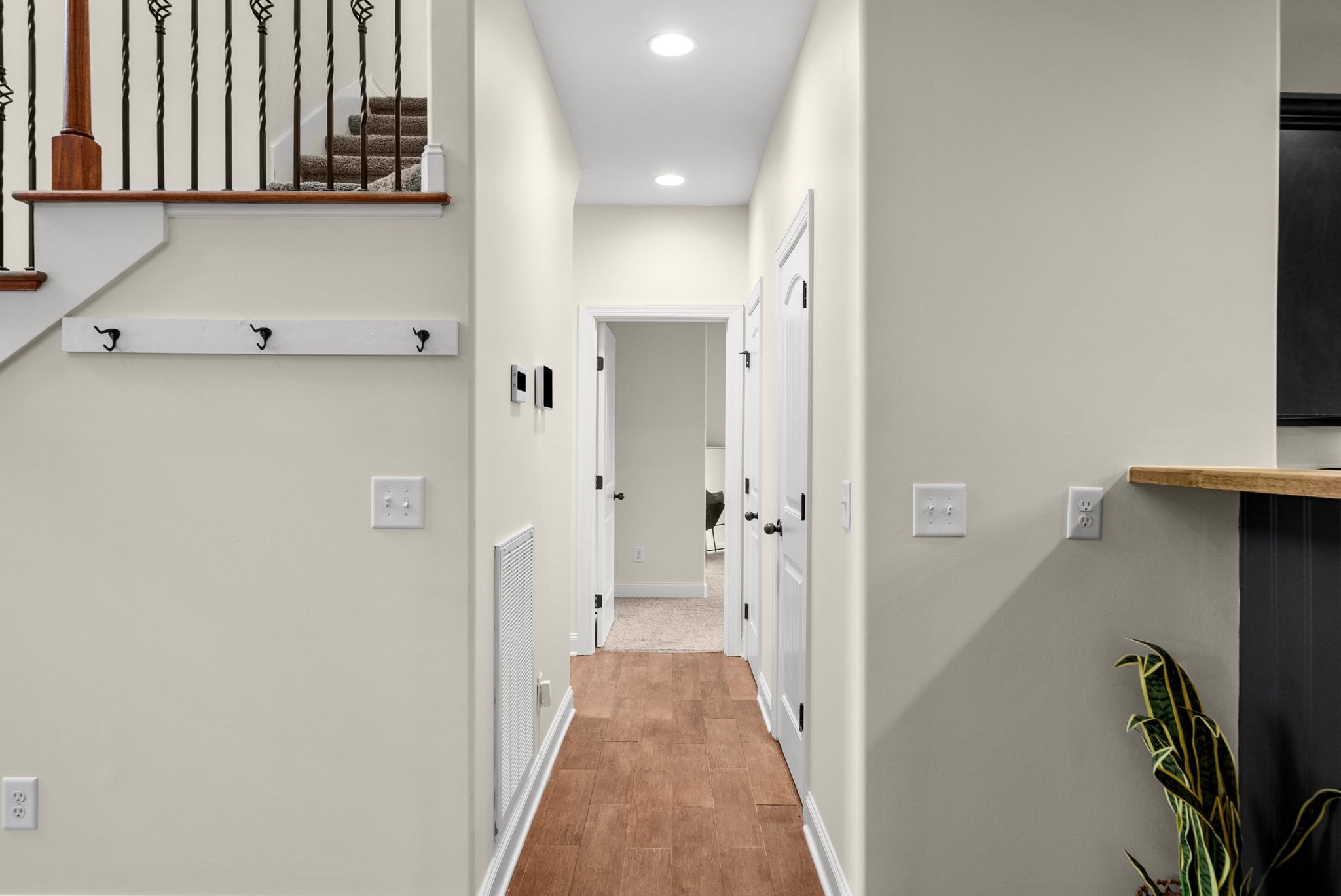 1761 Apache Way Property Photo 14