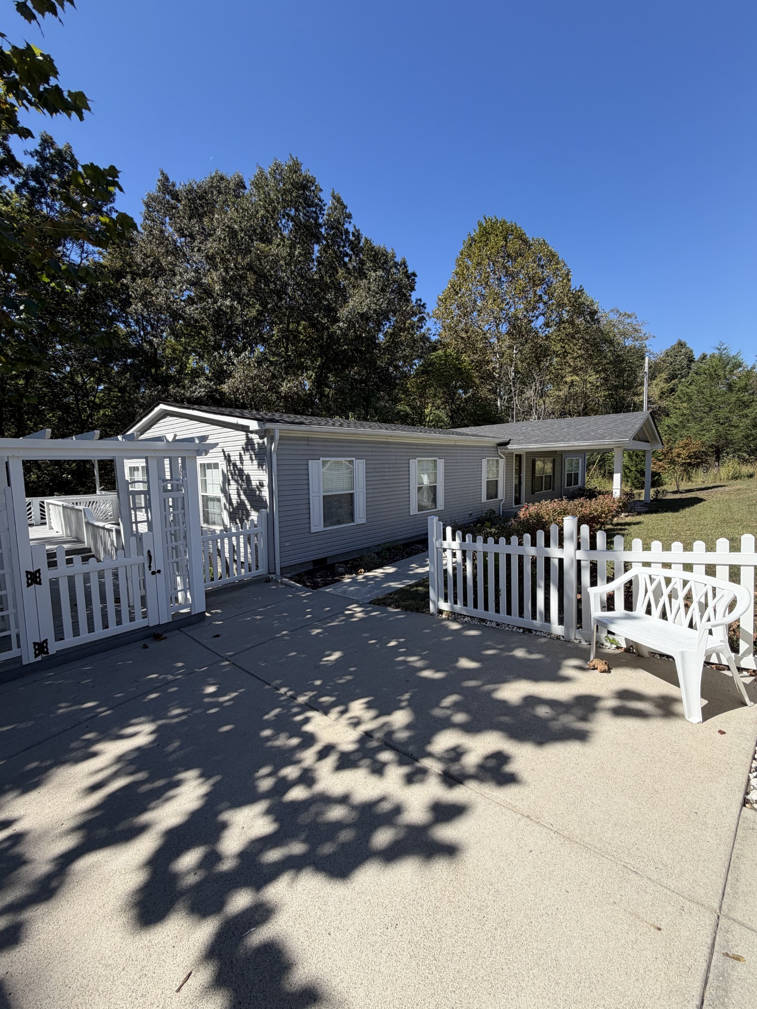 1551 Harrell Ln Property Photo 1