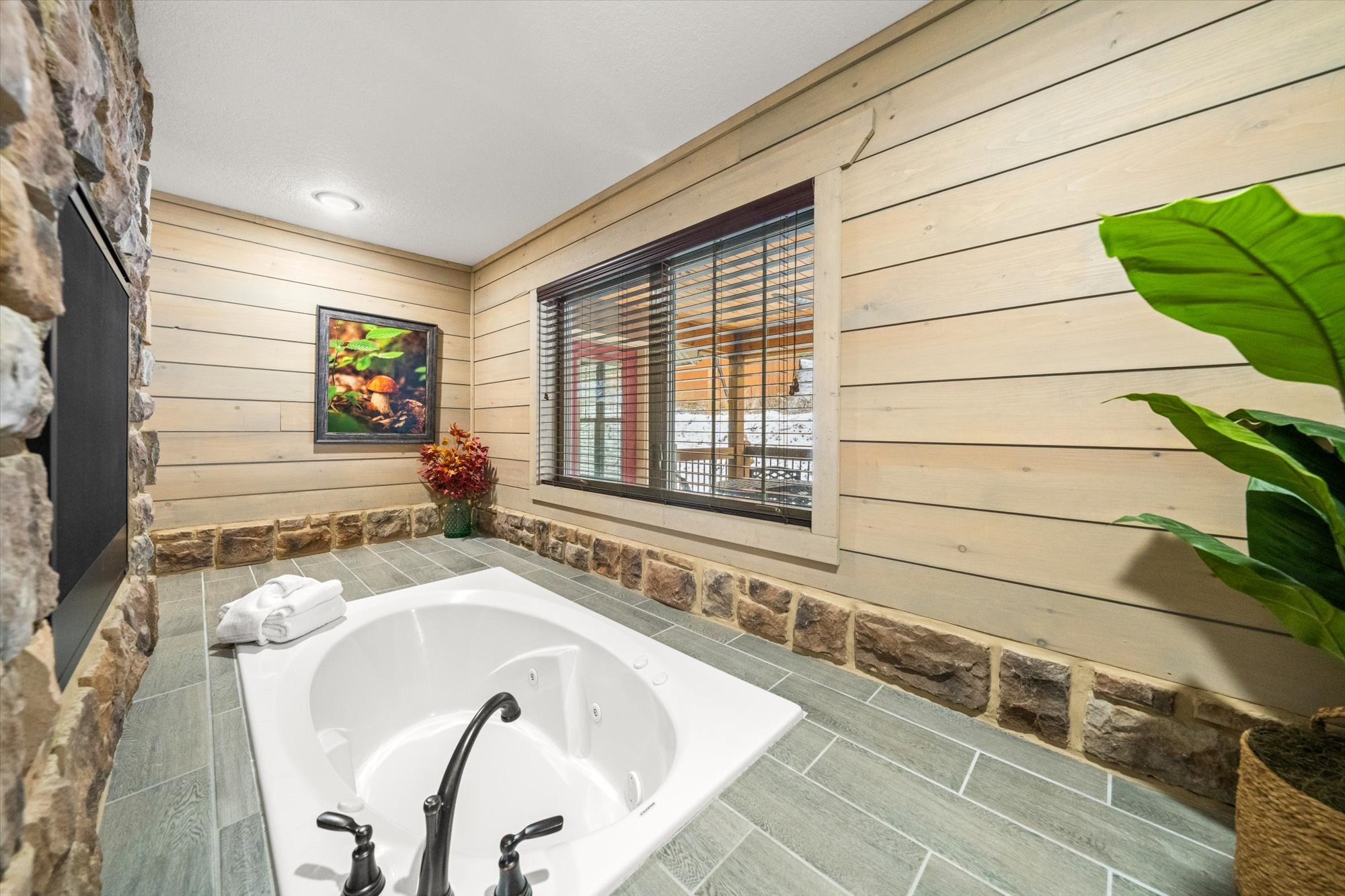 1104 Anastasia Way Property Photo 18
