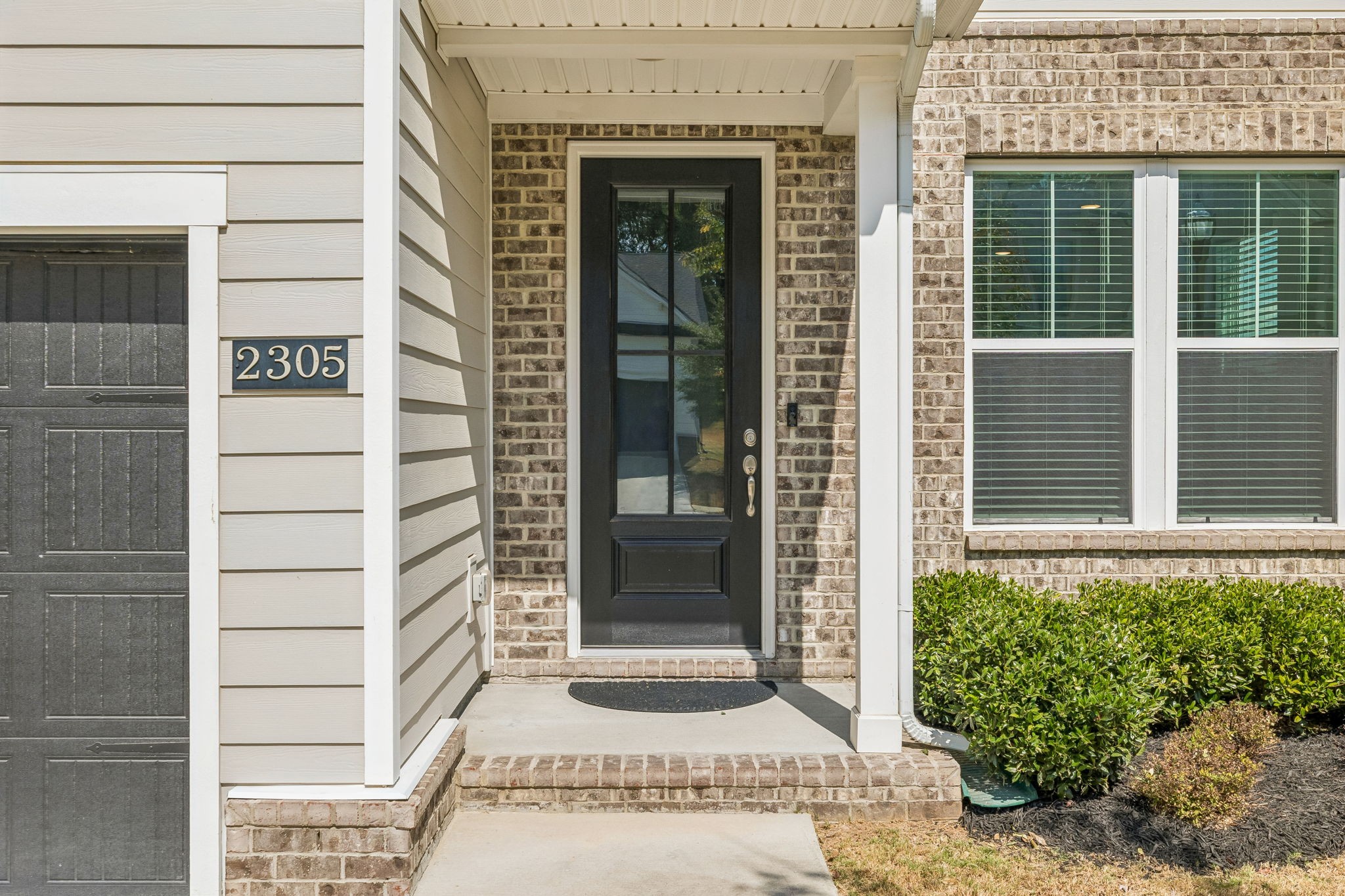 2305 Aniston Ct Property Photo 4