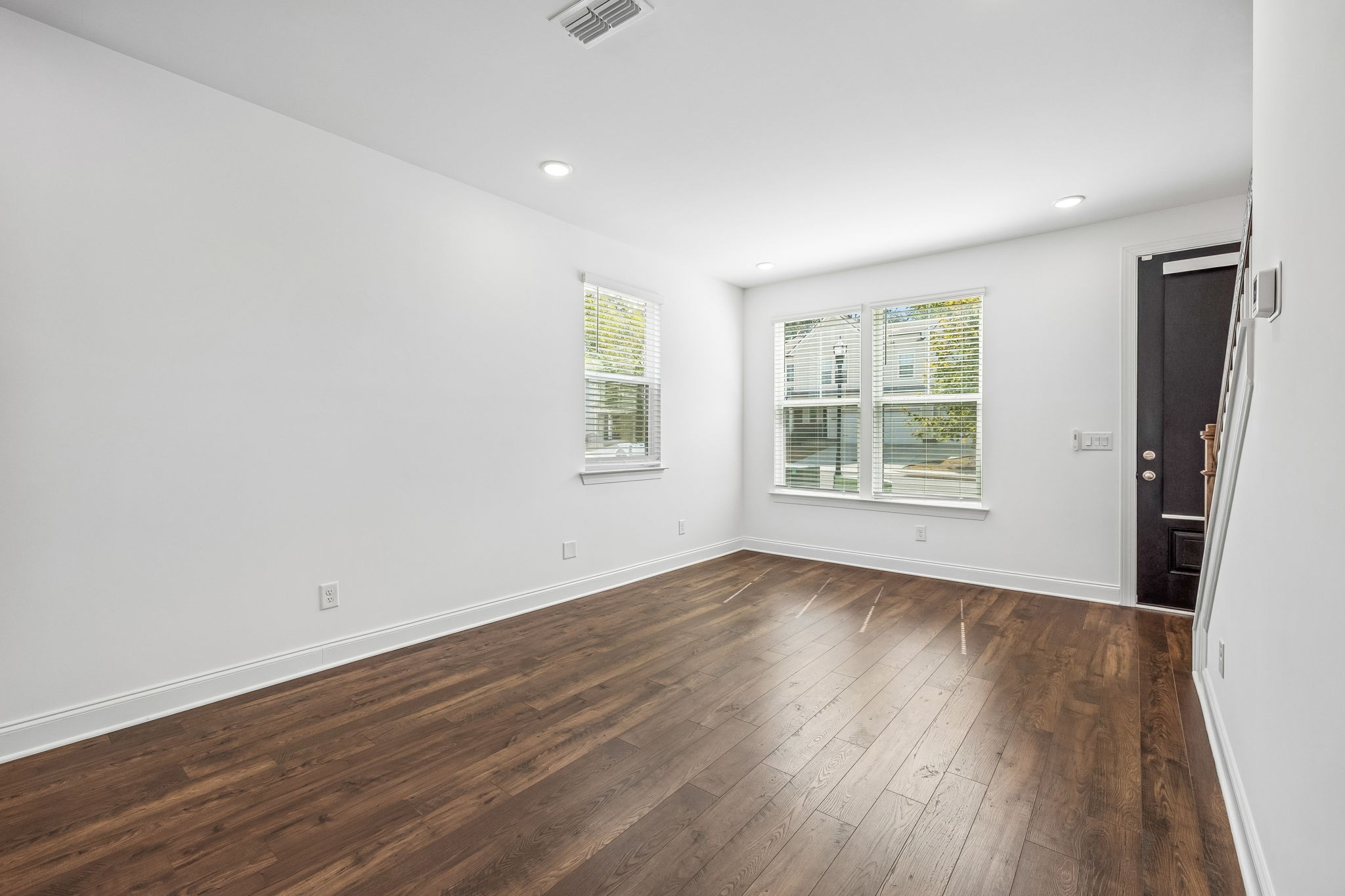 2305 Aniston Ct Property Photo 9