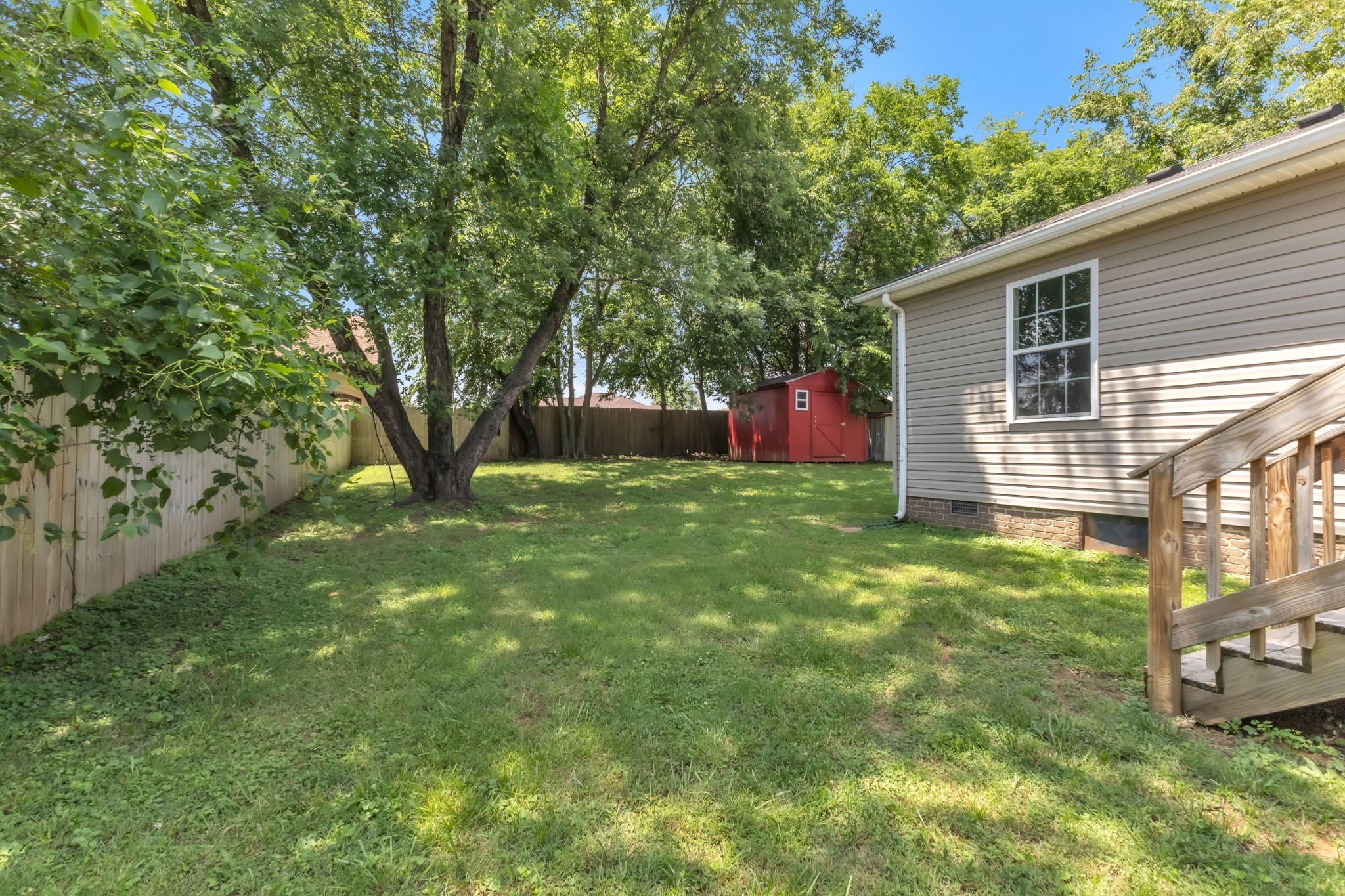 340 Blade St Property Photo 10
