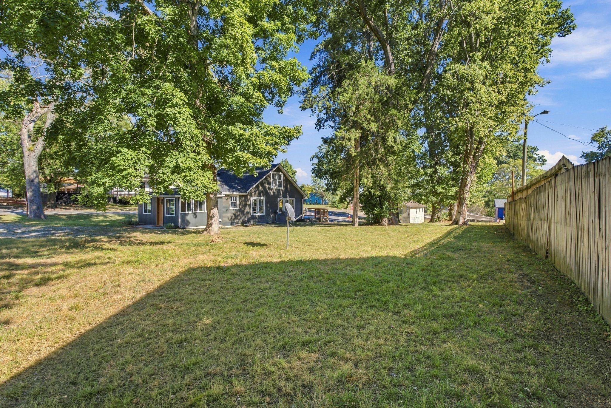 311 30th St Property Photo 6