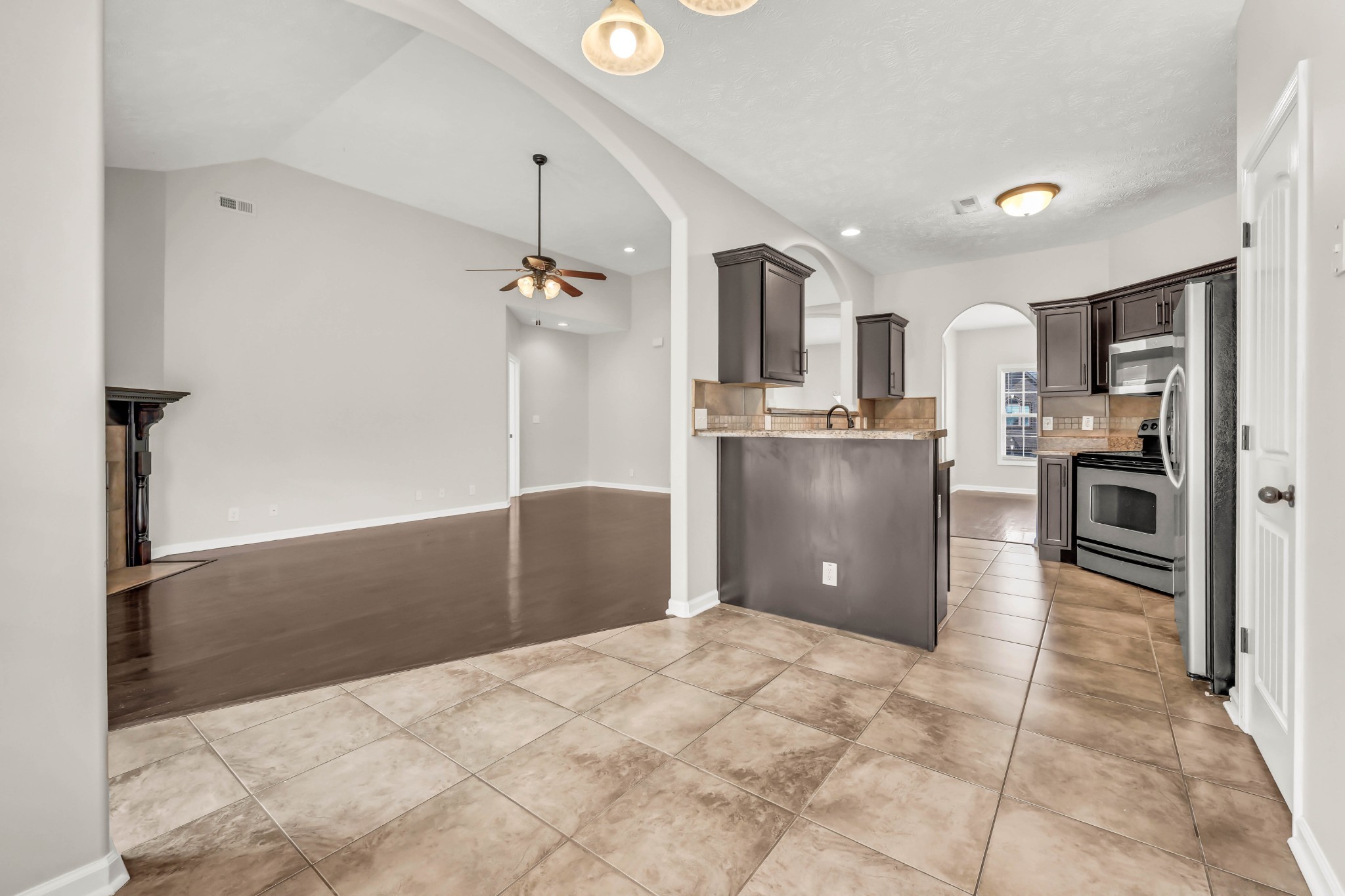 1712 Apache Way Property Photo 8