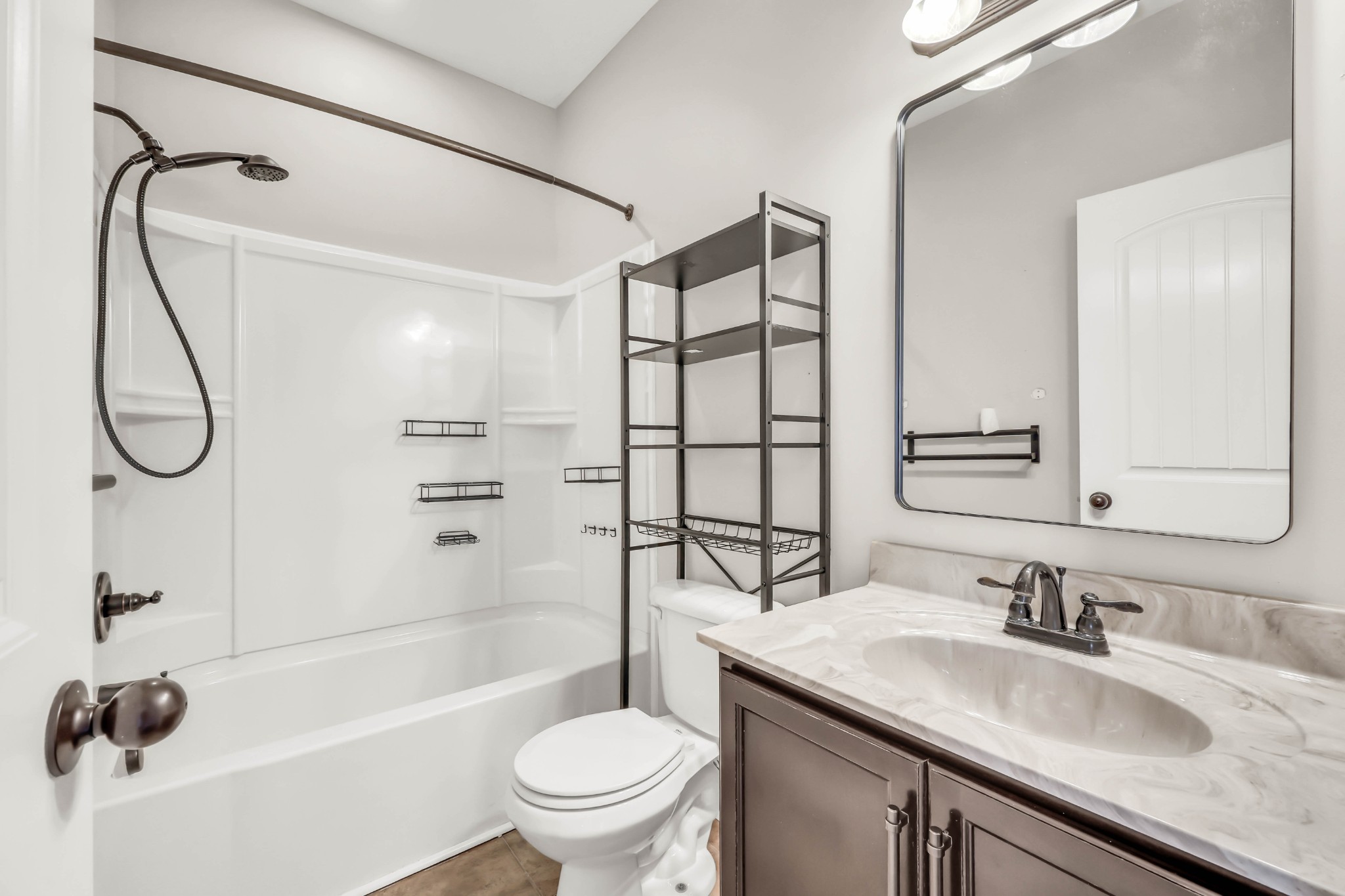 1712 Apache Way Property Photo 18