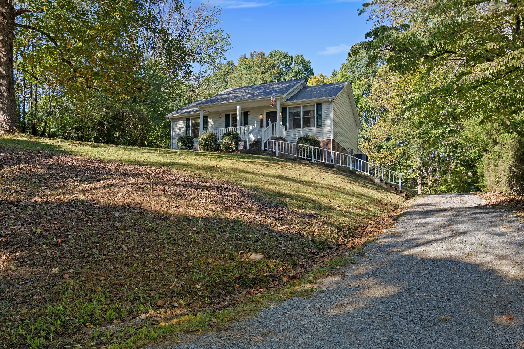 1150 Chapel Hill Cir Property Photo 4