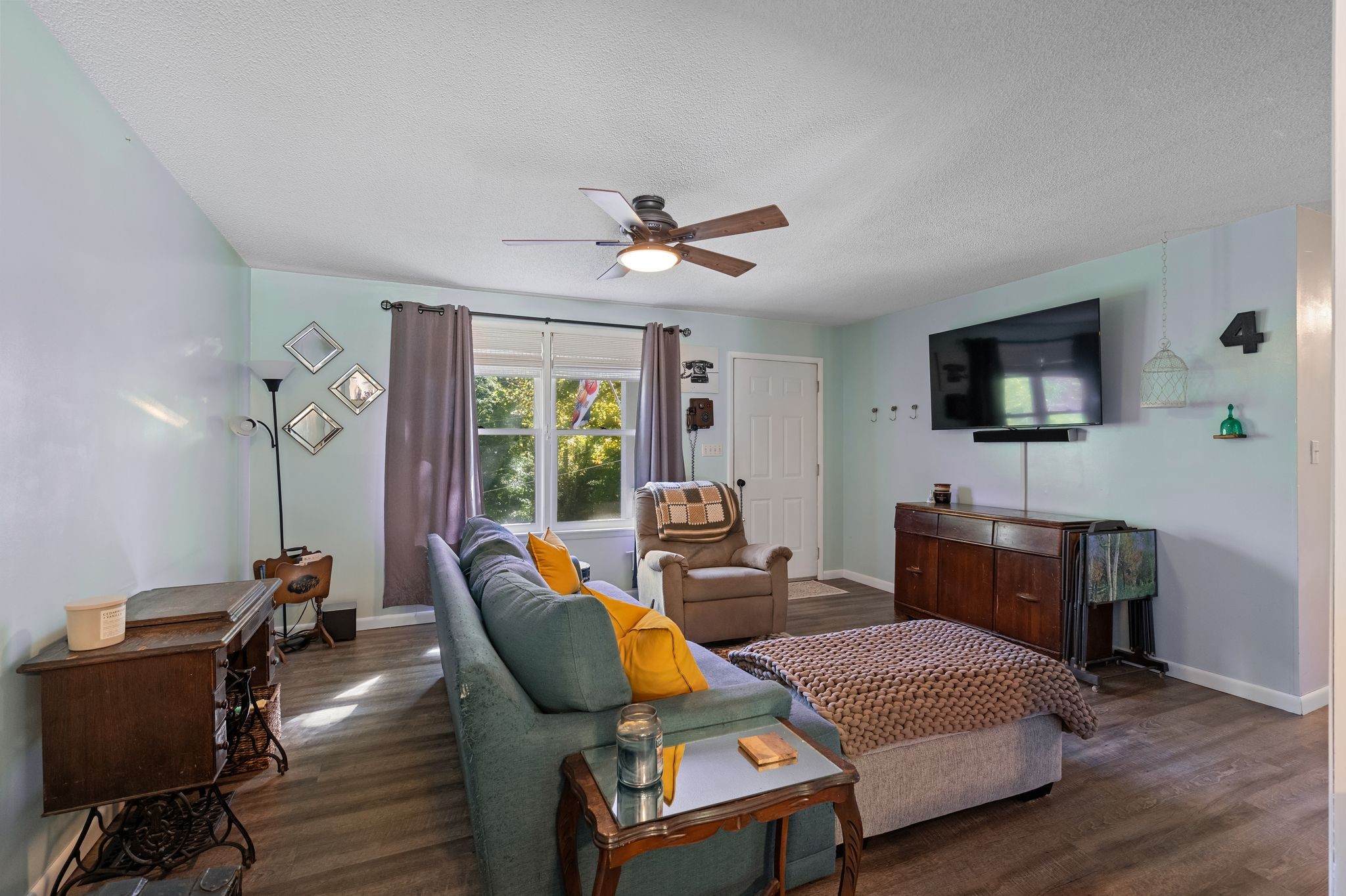 1150 Chapel Hill Cir Property Photo 8