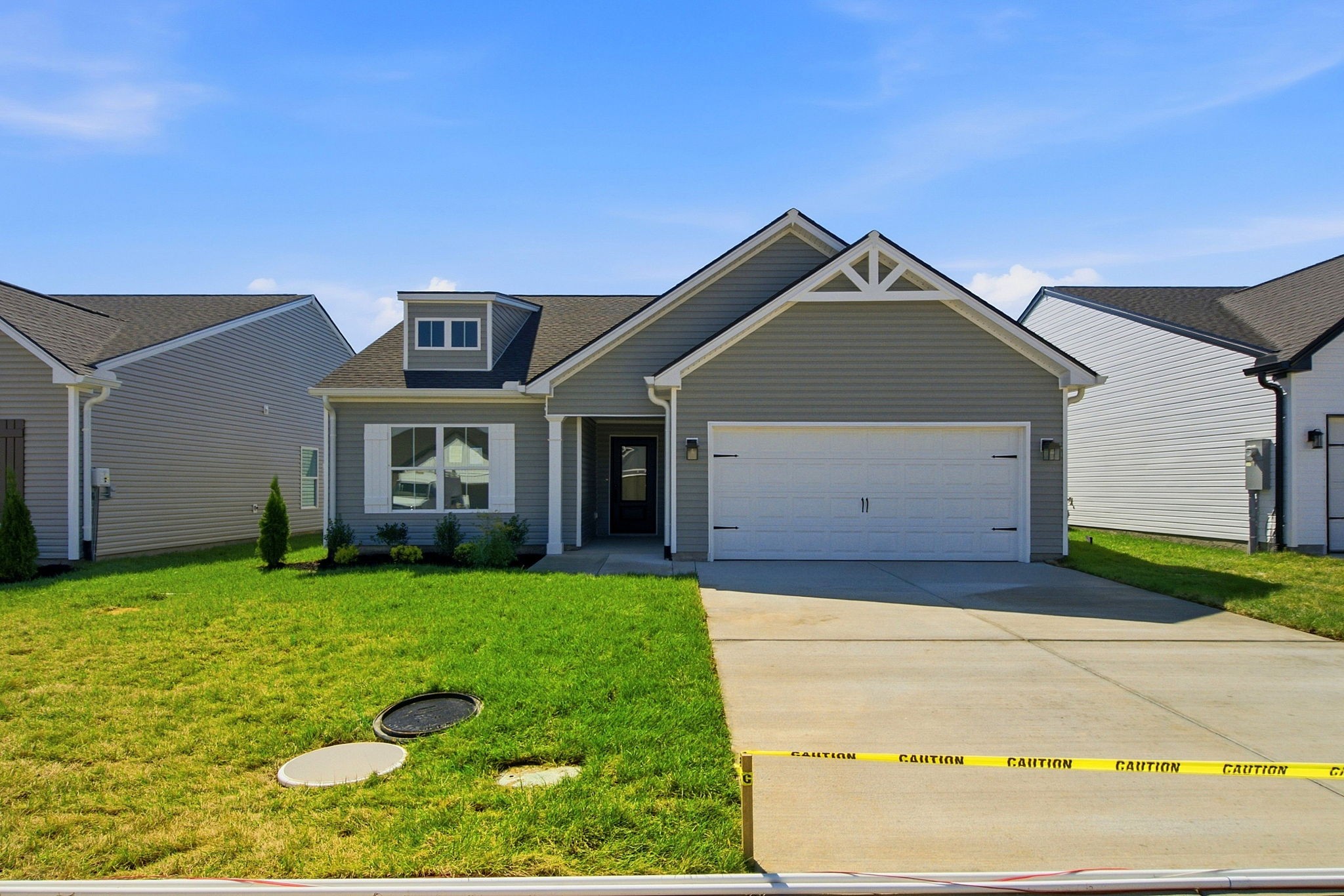 2042 Northwind Ct Property Photo 2