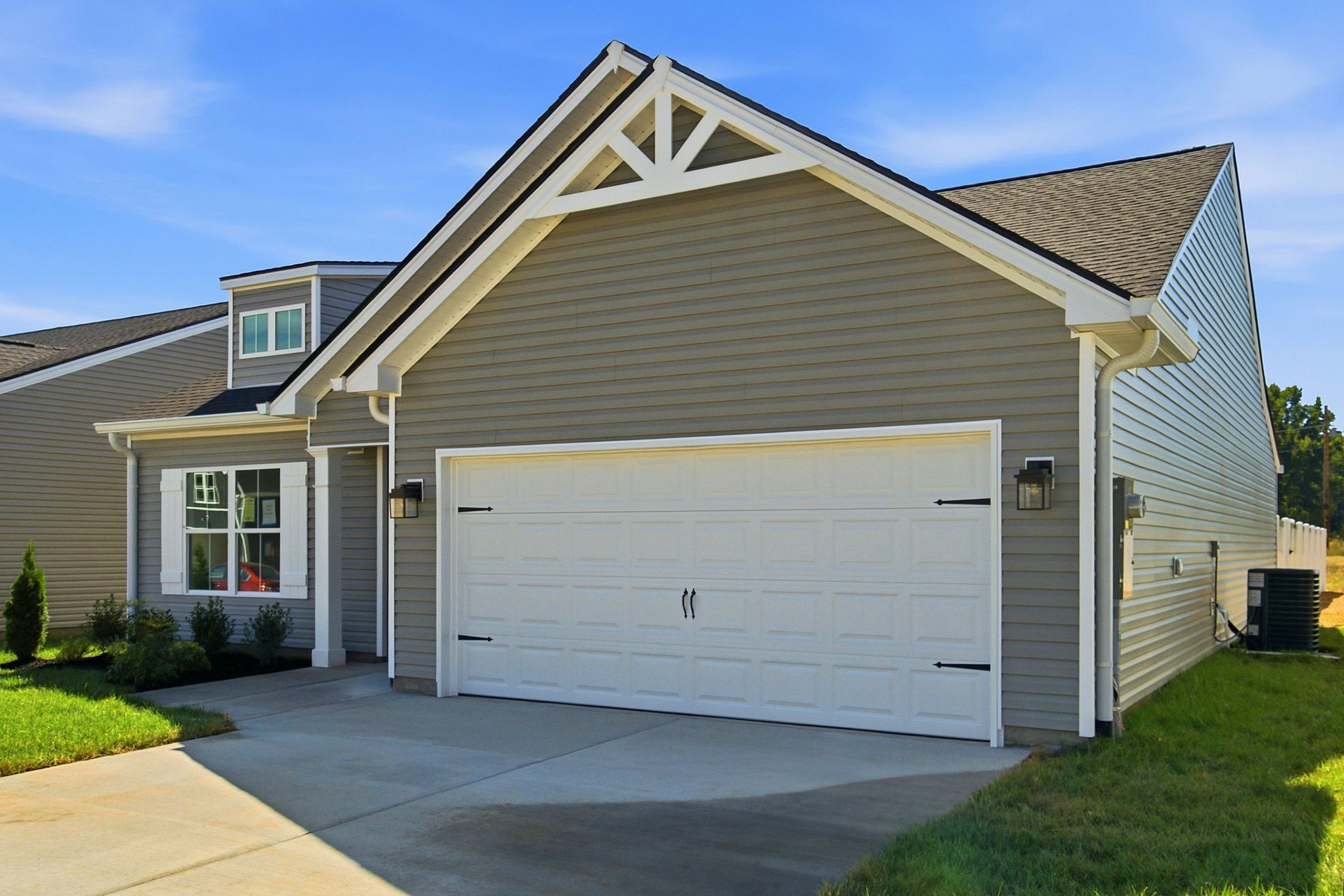 2042 Northwind Ct Property Photo 3
