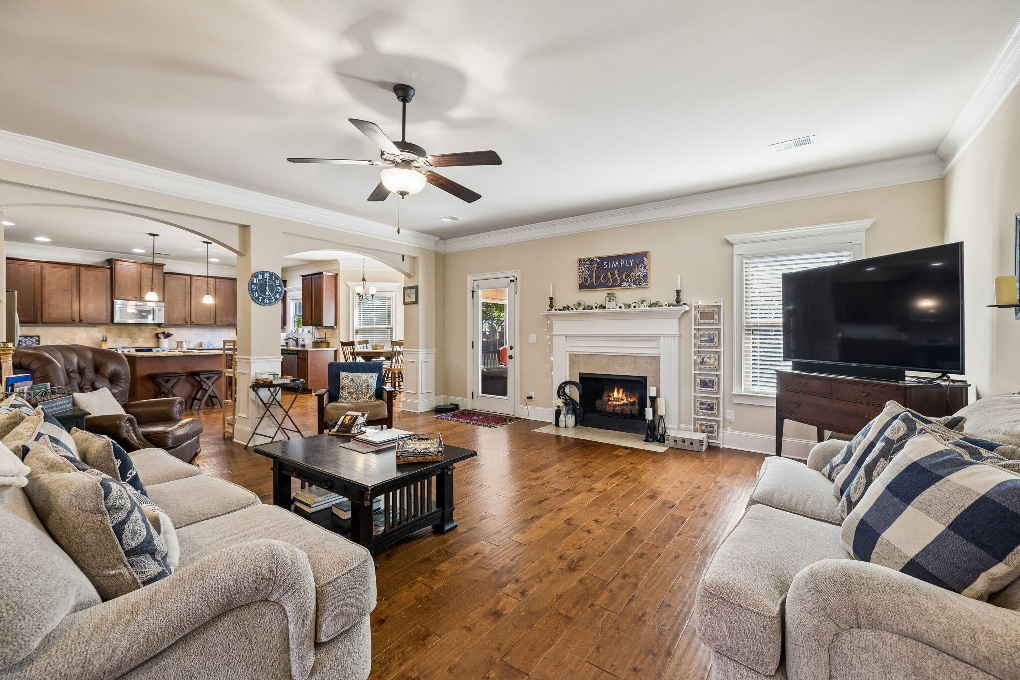 8074 Fox Glove Drive Property Photo 10