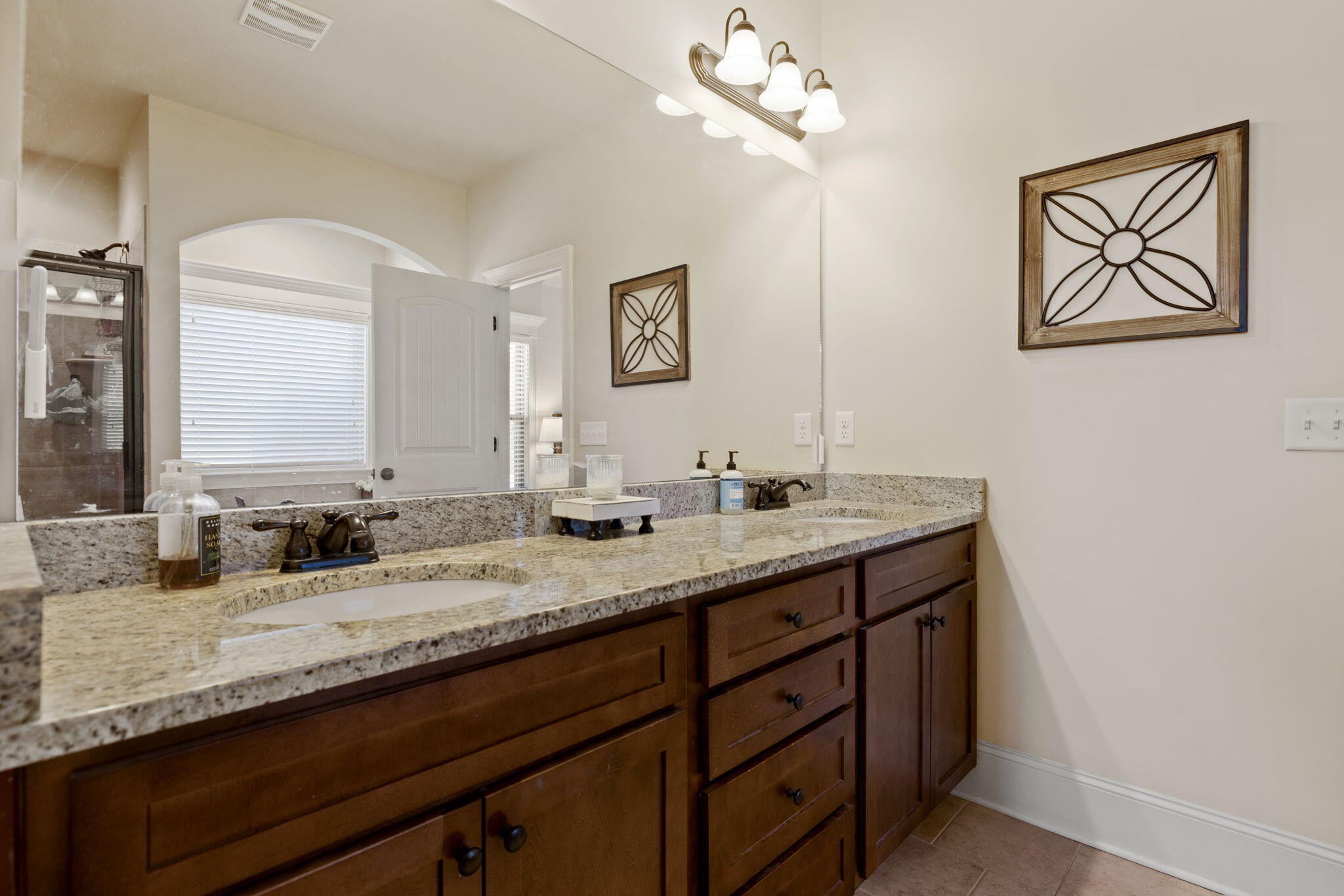 8074 Fox Glove Drive Property Photo 32
