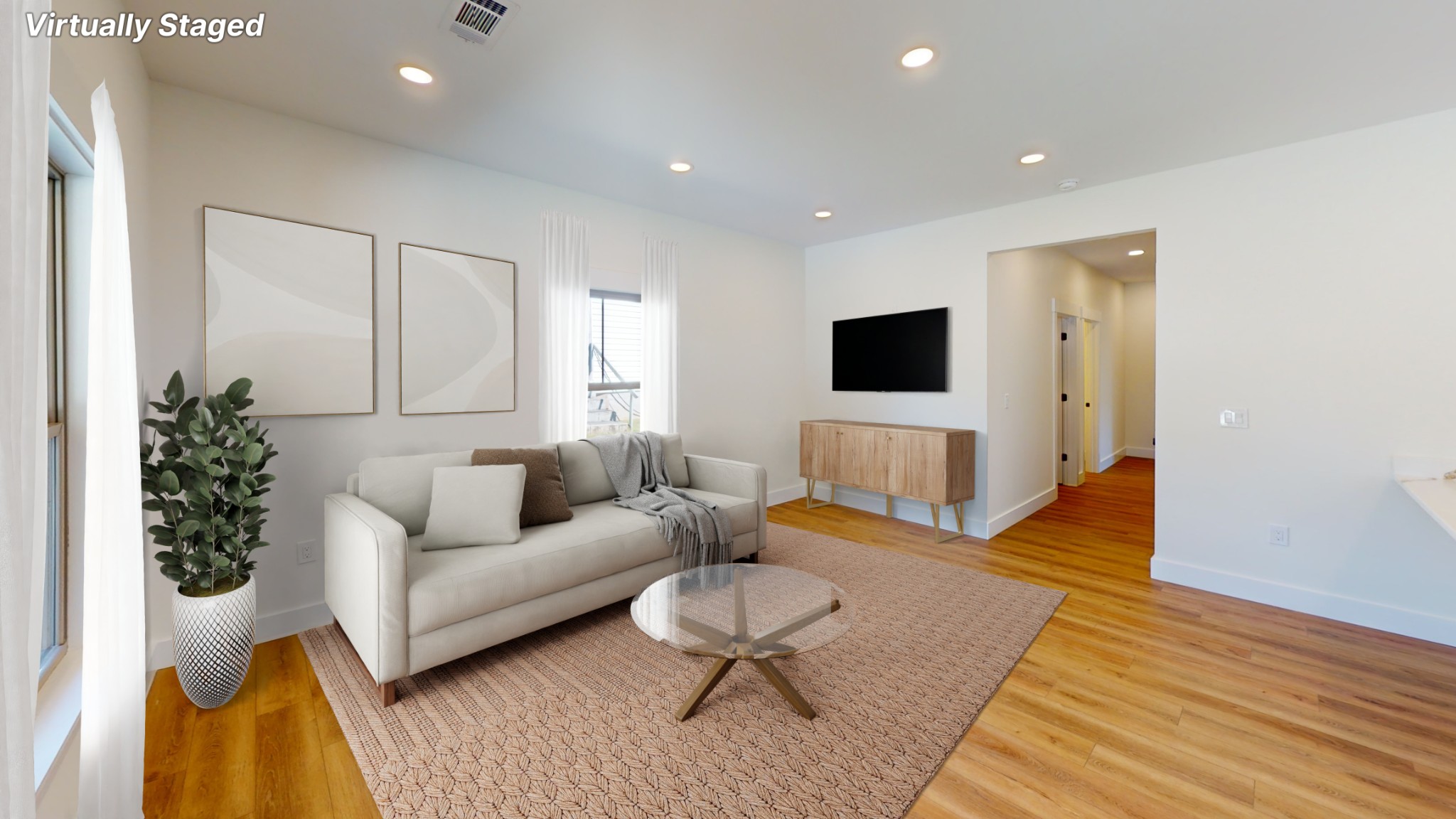 166 College St Property Photo 4
