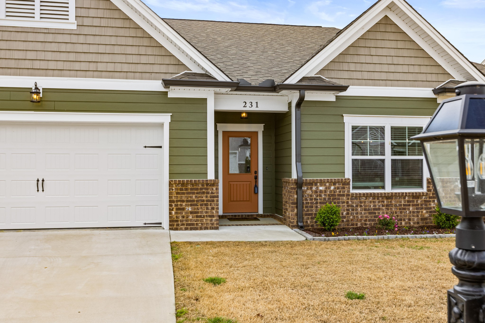 231 Winchester Drive Property Photo 4