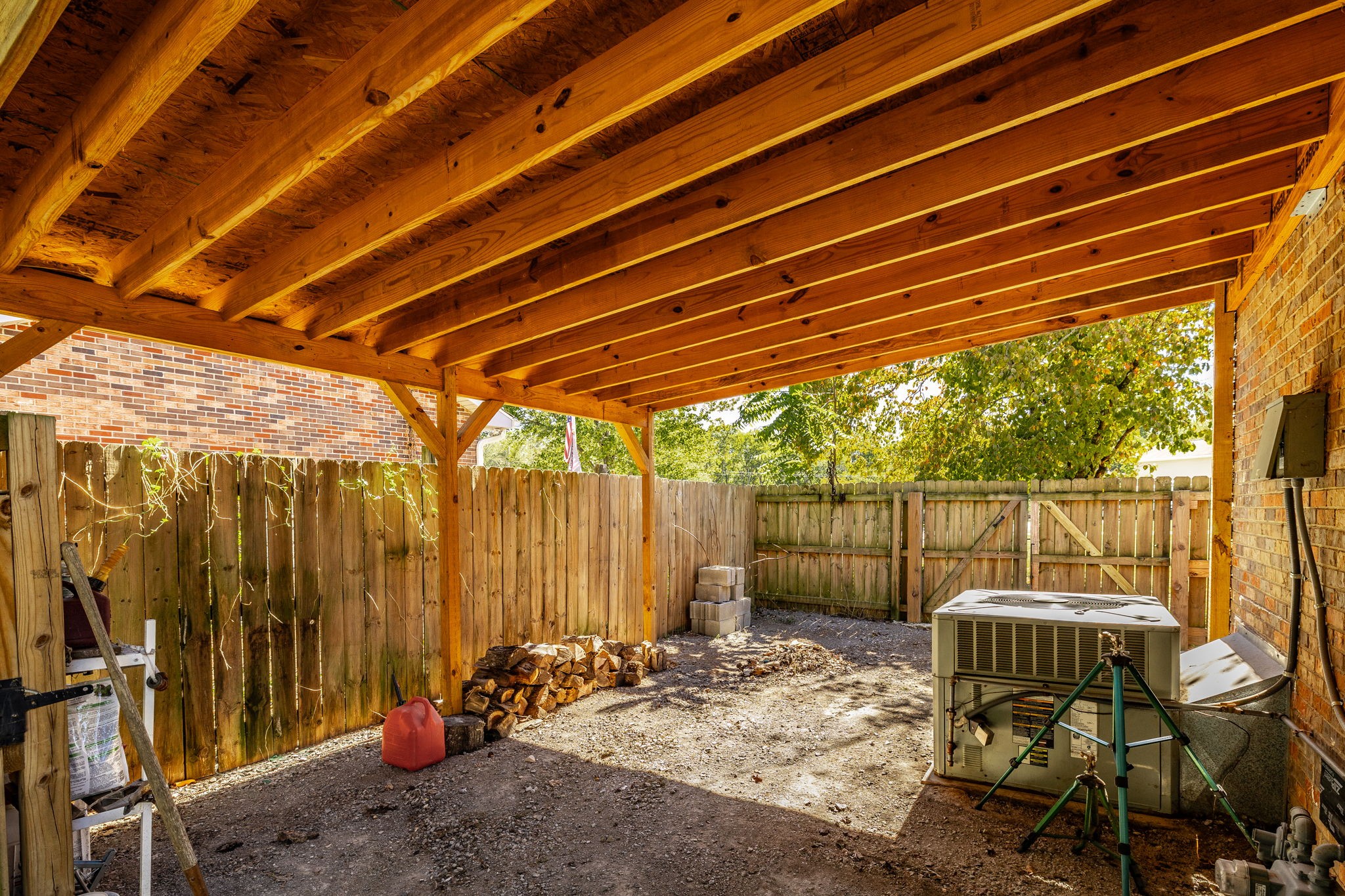 1044 Cragfront Est Loop Property Photo 49