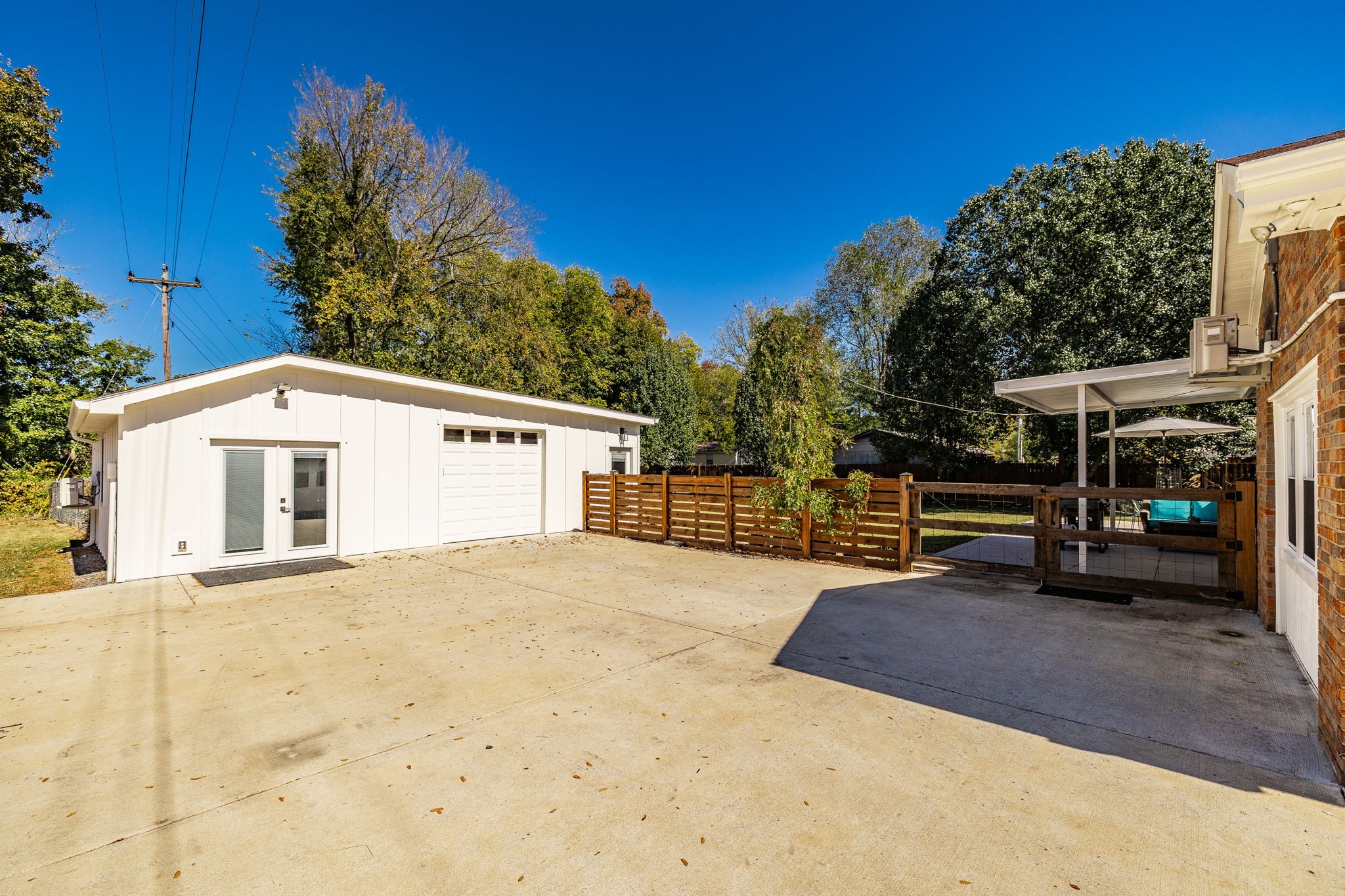 1044 Cragfront Est Loop Property Photo 68