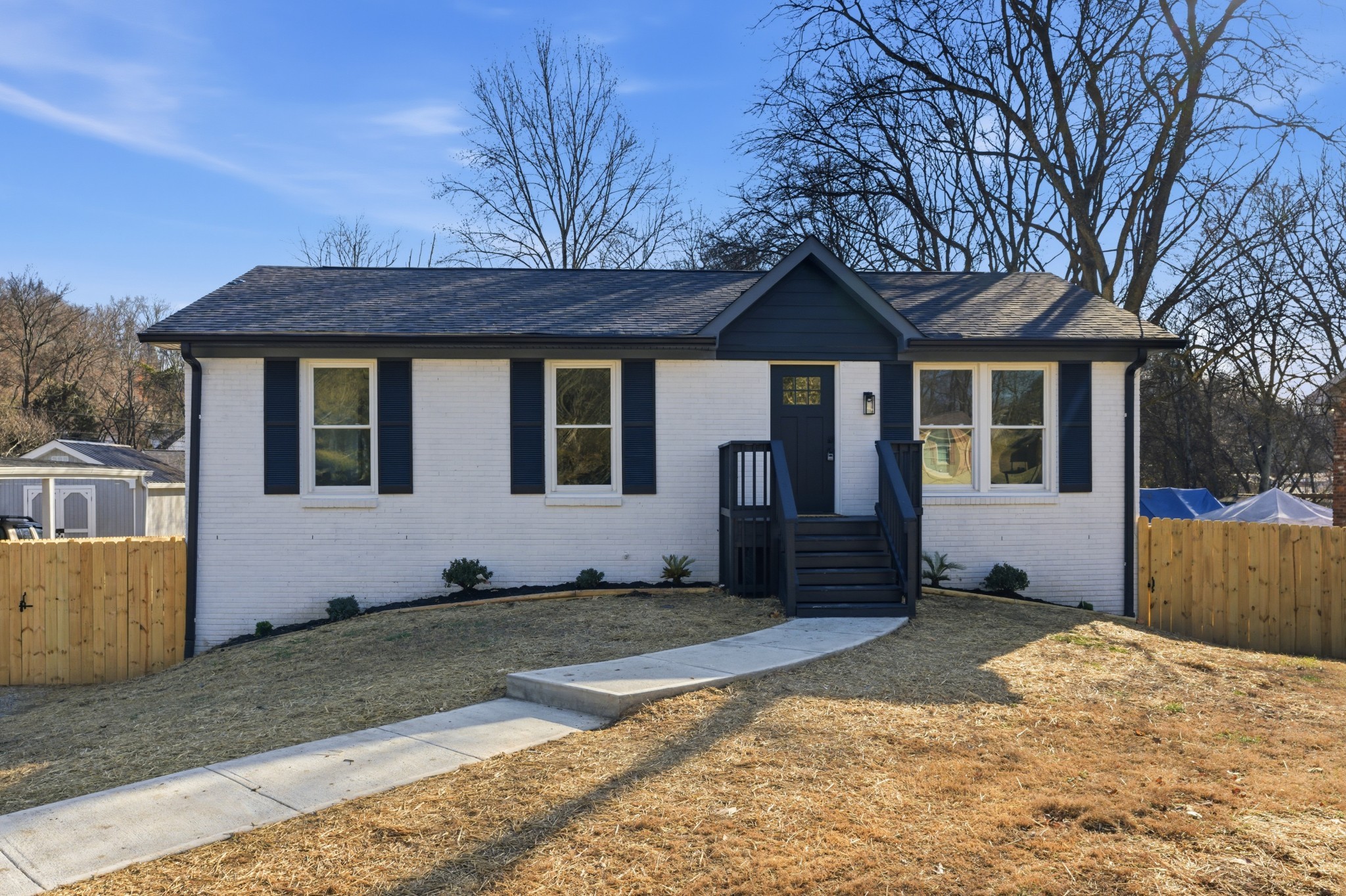 206 New Sawyer Brown Rd Property Photo 6